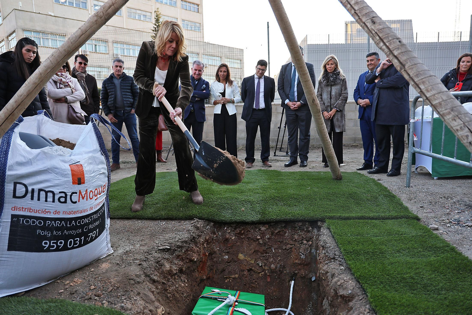 Imágenes del acto de colocación primera piedra del futuro Centro Polivalente de la Fundación Laberinto