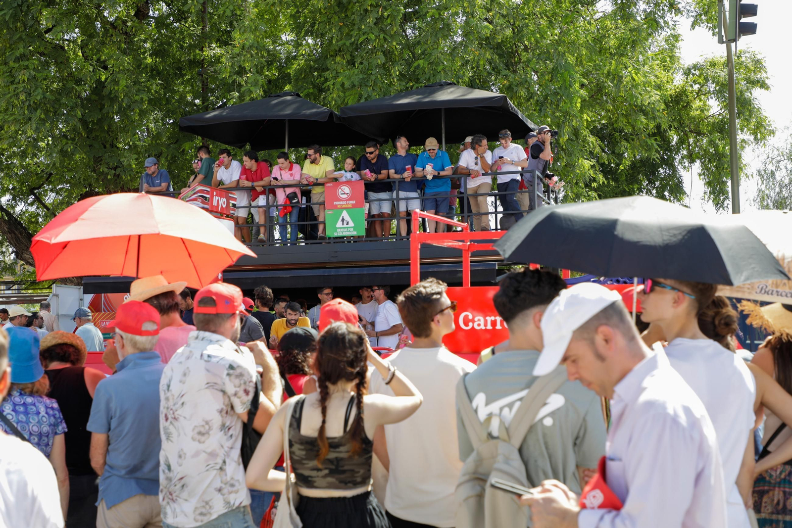 Ambiente del final de la 5ª etapa de la Vuelta ciclista a España, a su llegada a Sevilla