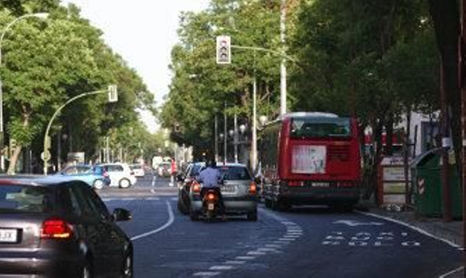Multas simuladas para respetar el carril bus