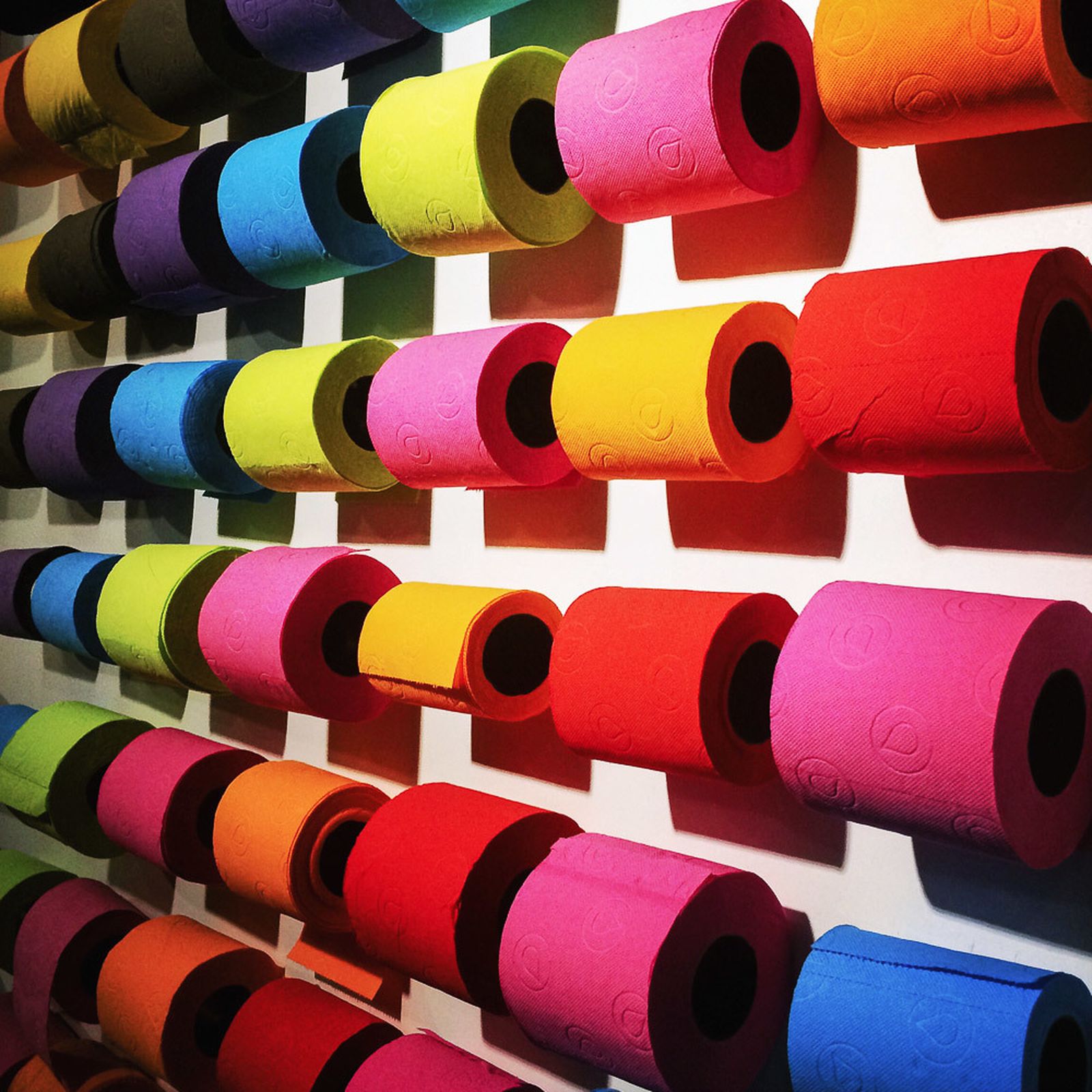 El objetivo de los alumnos de Ceade ha sido descontextualizar un objeto cotidiano y convertirlo en obra de arte.