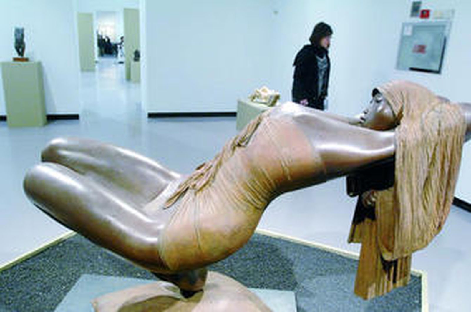 'Luna', escultura en bronce, una de las piezas incluidas en la exposición 'Zitman en España'.