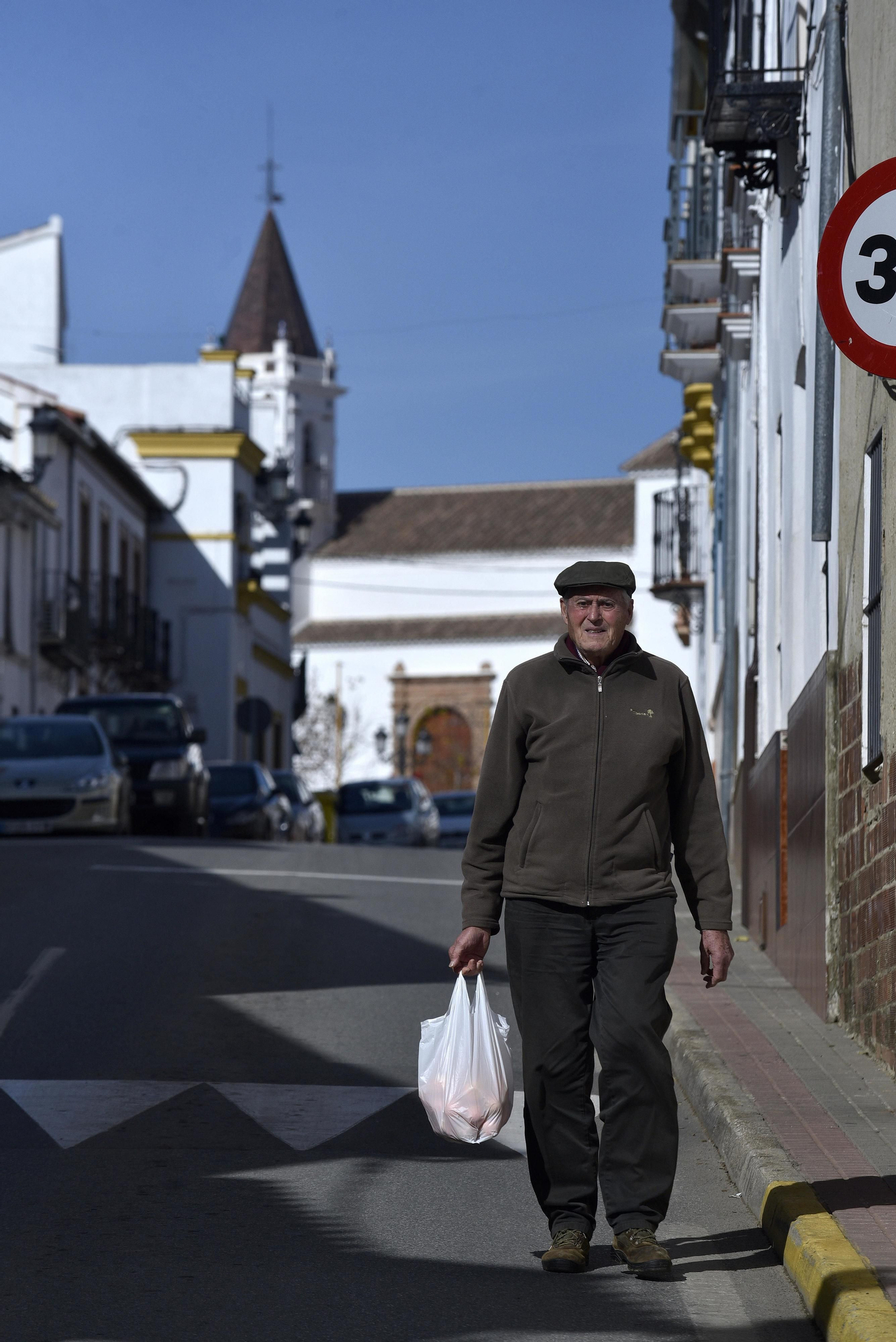 Las Navas de la Concepción, el pueblo peor comunicado de la Sierra Norte