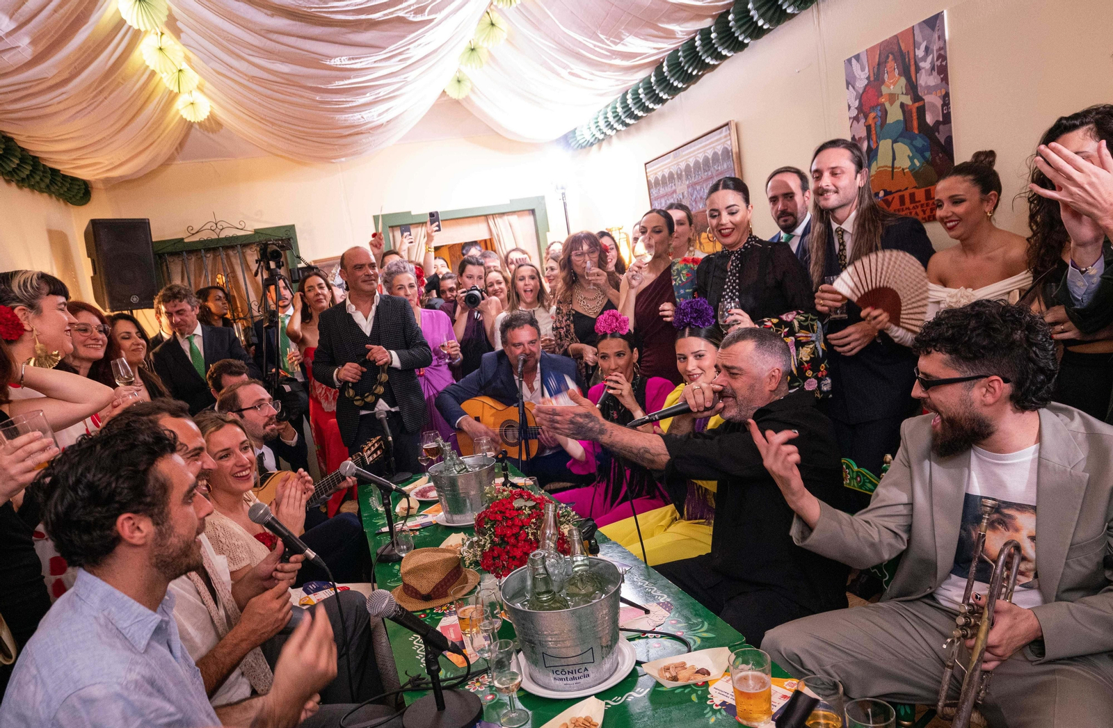 Icónica Santalucía Sevilla Fest reúne a artistas del flamenco en la Feria.