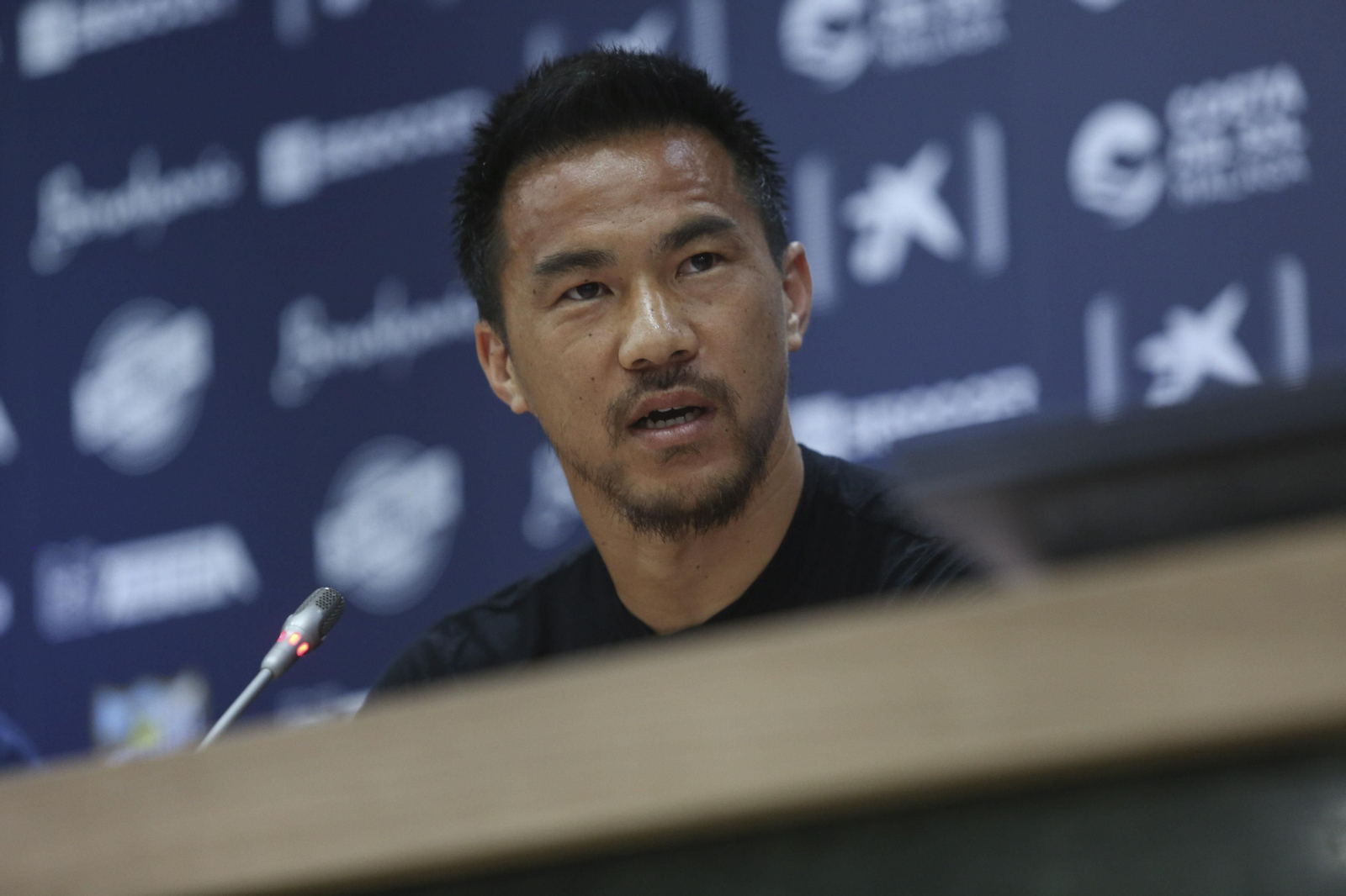 Shinji Okazaki, su fugaz paso por Málaga, en fotos