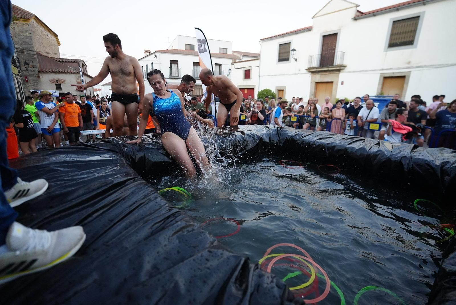 Las imágenes del Gran Juego de la Oca de Dos Torres: diversión y el mejor ambiente