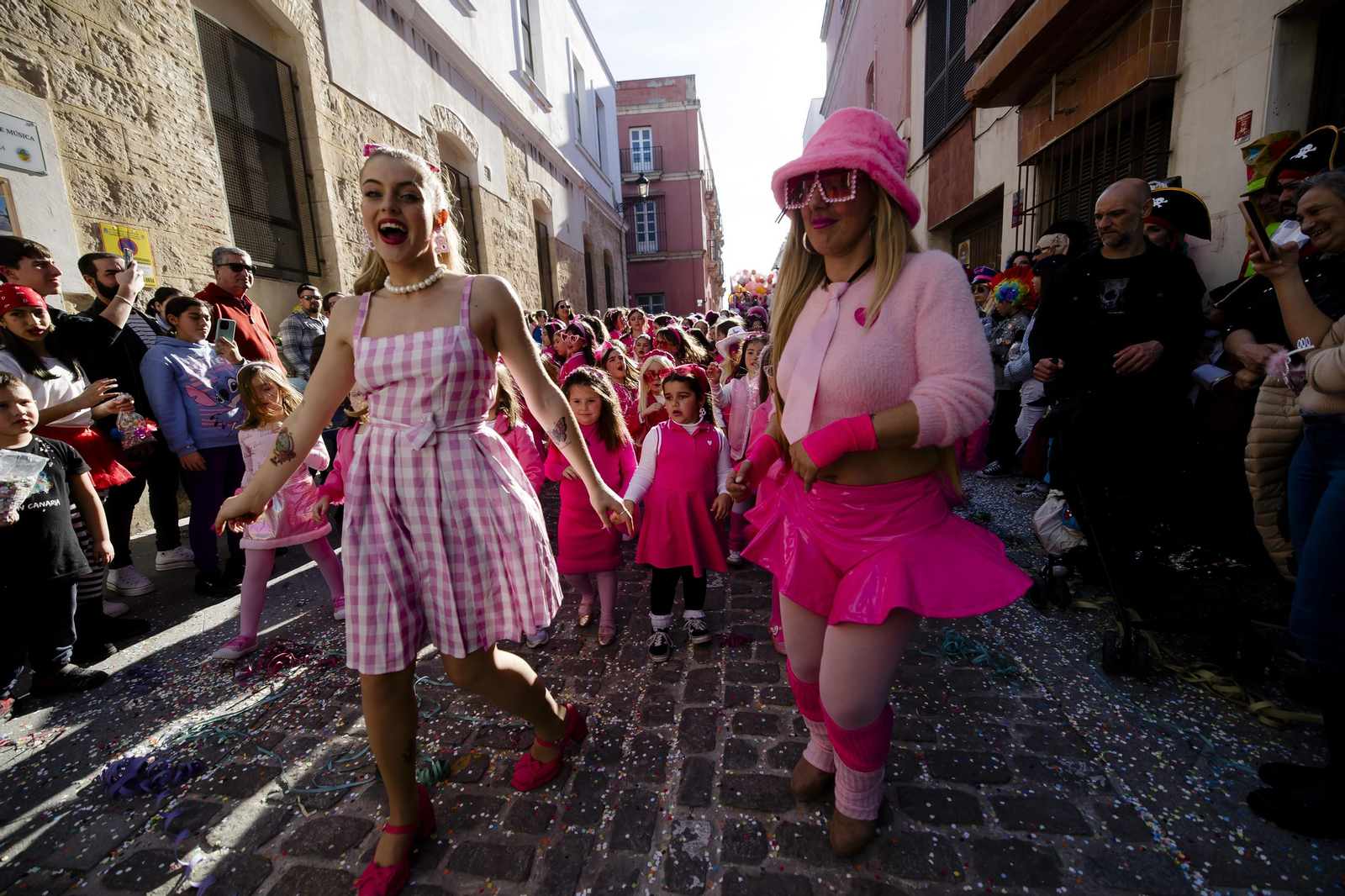 Búscate en las imágenes de la cabalgata de carnaval del Puerto de Santa María