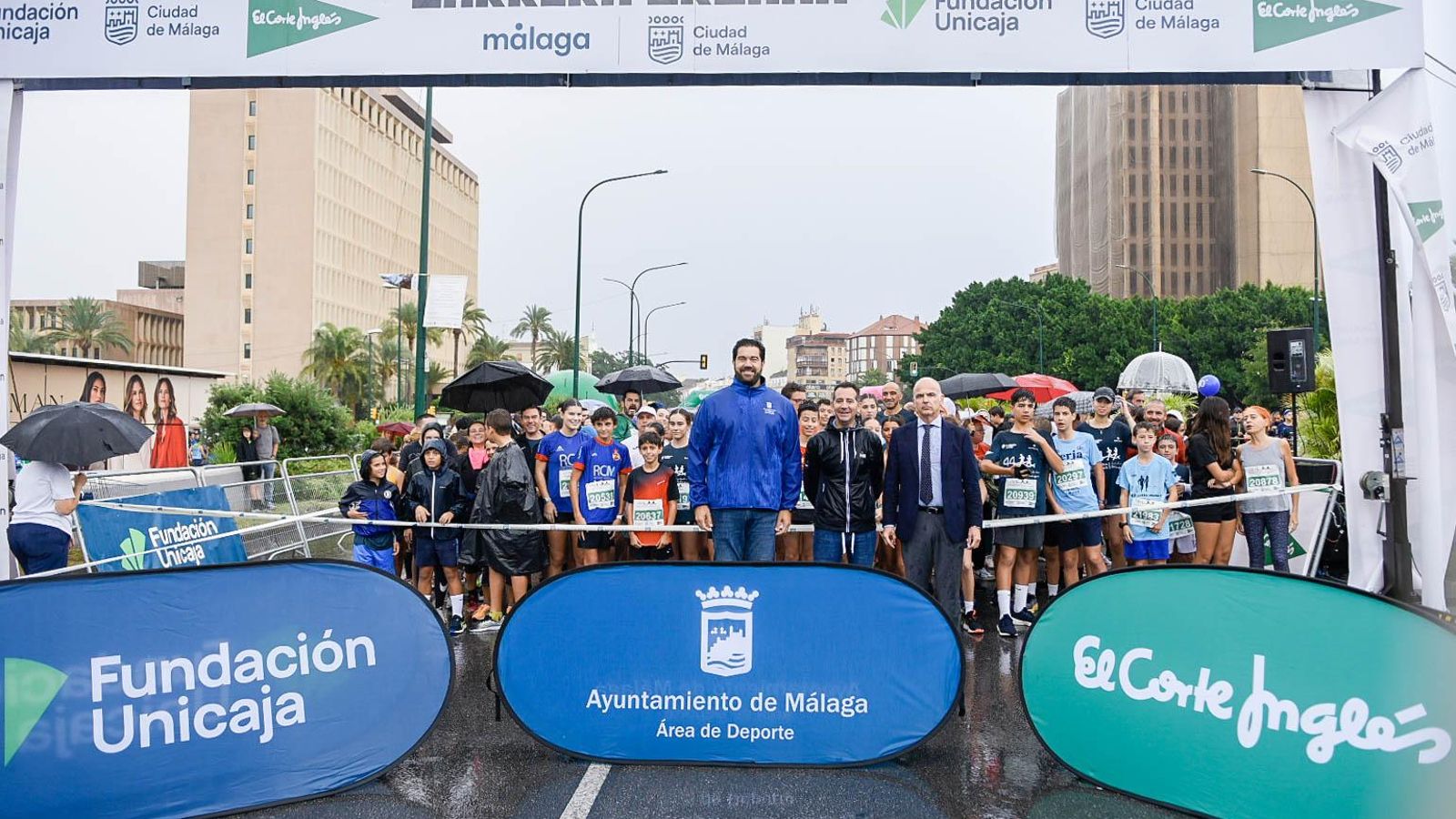 Búscate en las fotos de la Carrera Urbana Ciudad de Málaga 2024