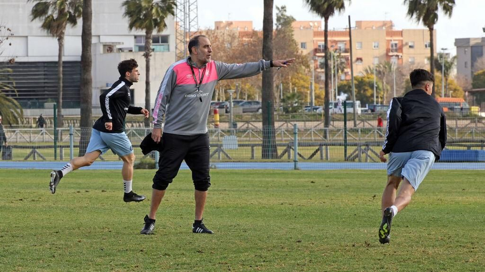 Romerito asegura que los tres puntos ante el Antequera son superimportantes.