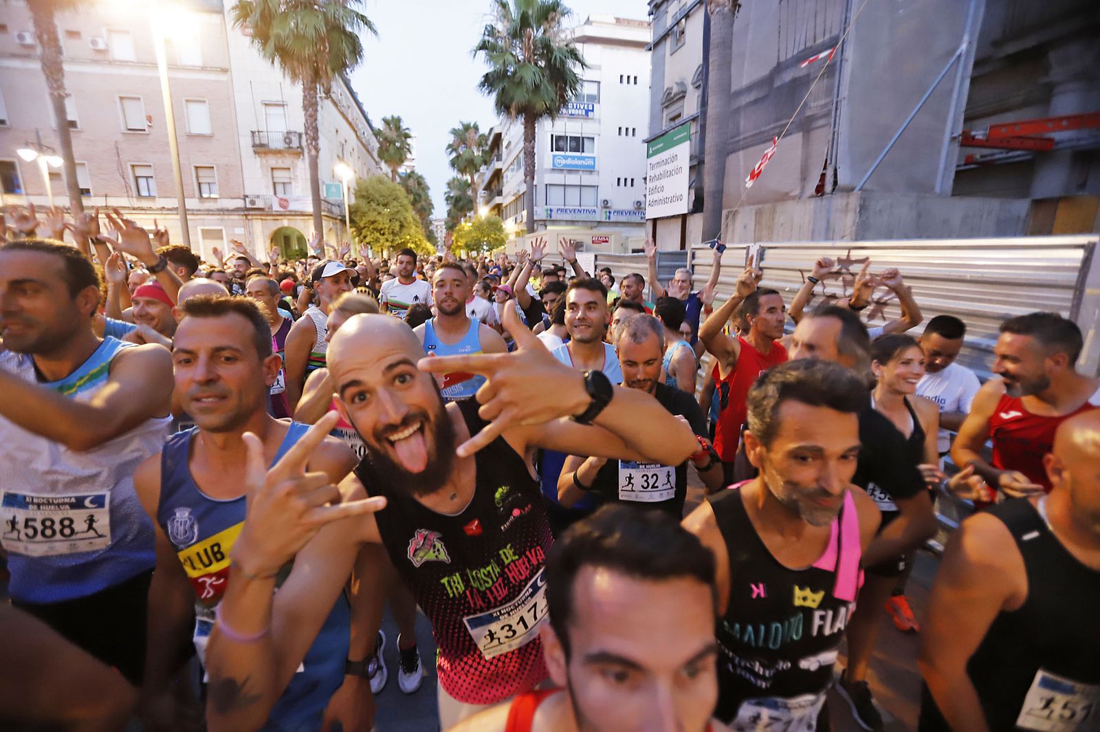 Imágenes de la Carrera Nocturna de Huelva