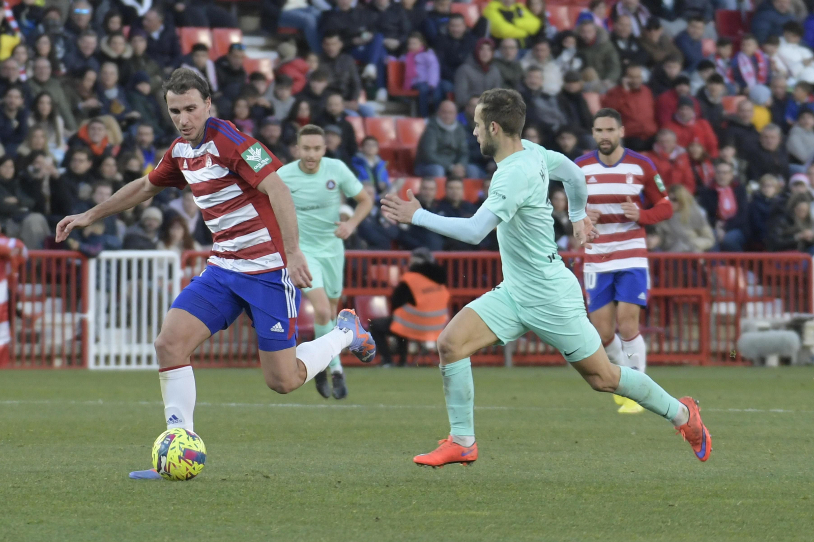 Ignasi Miquel, en acción en el partido ante el Andorra