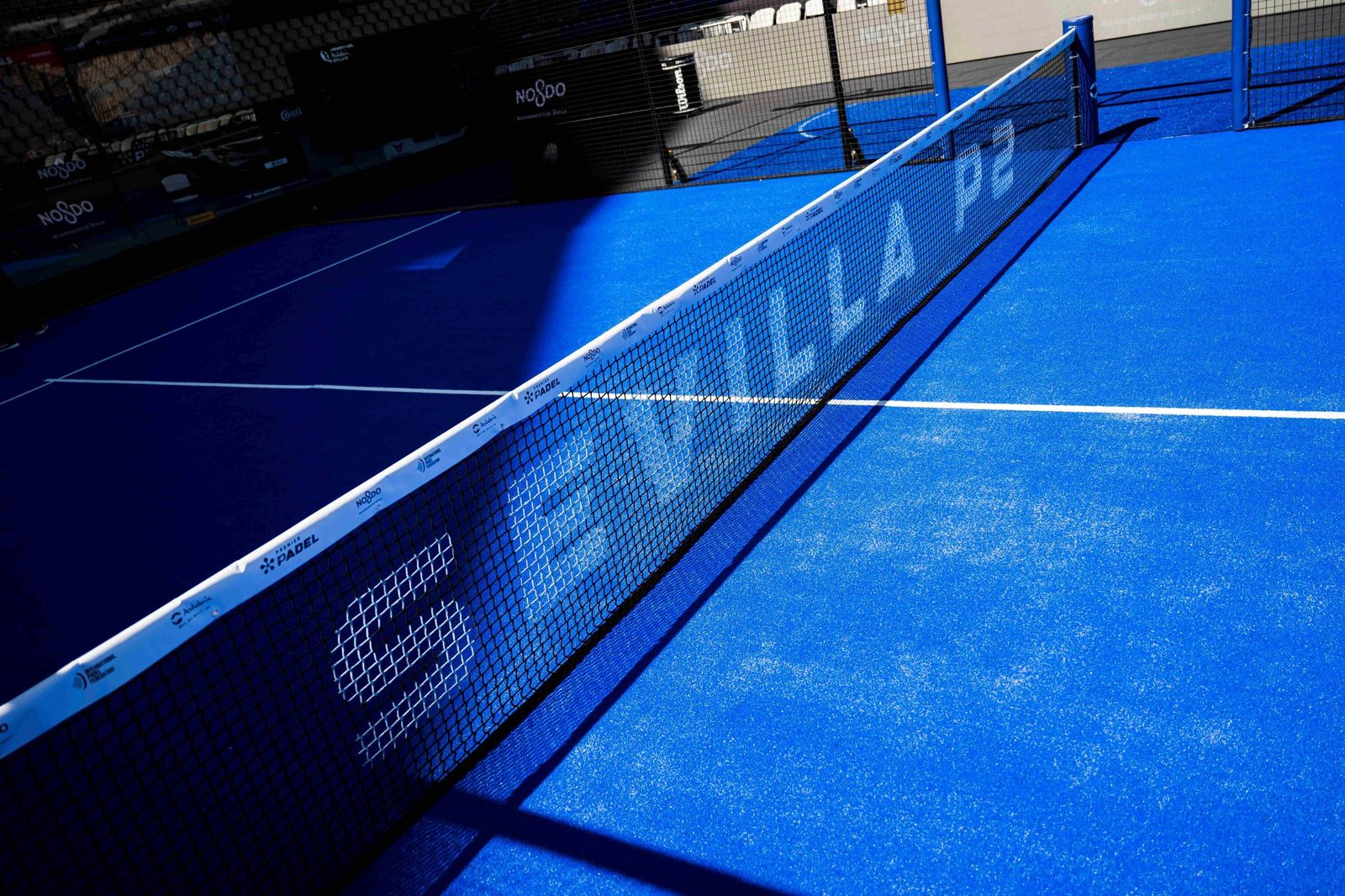 Así es la adaptación del Estadio de la Cartuja para el Premier Padel Andalucía Sevilla P2