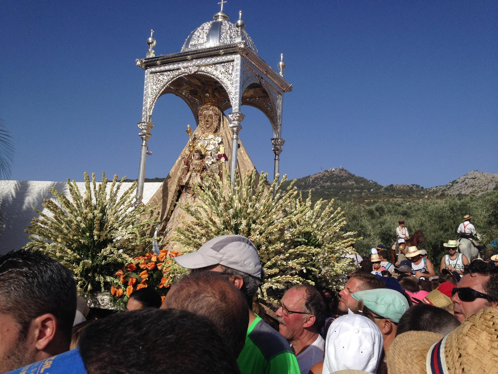 Bajá de la Virgen de la Sierra.