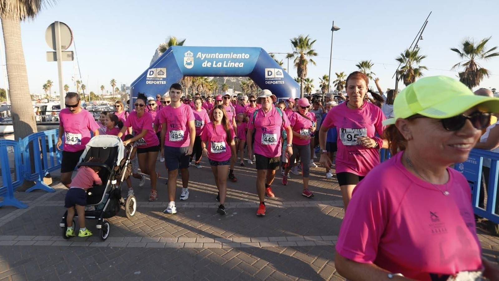 Fotos de la VI Carrera por la Mujer a beneficio de Apron