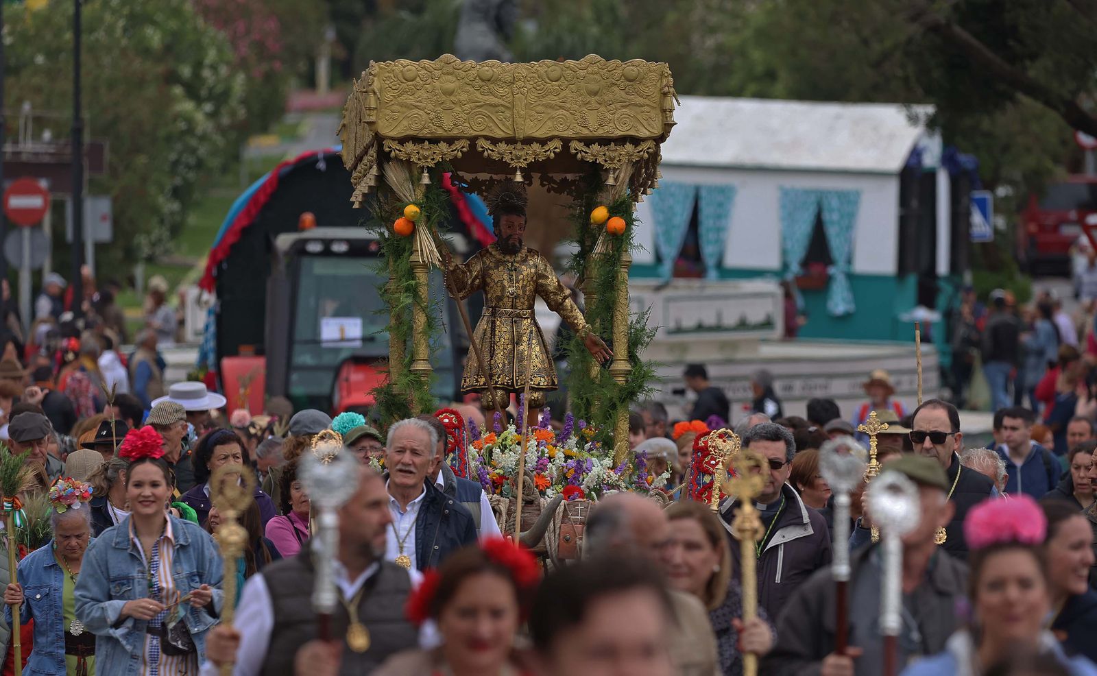 Búscate en las fotos del sábado en la romería de Los Barrios