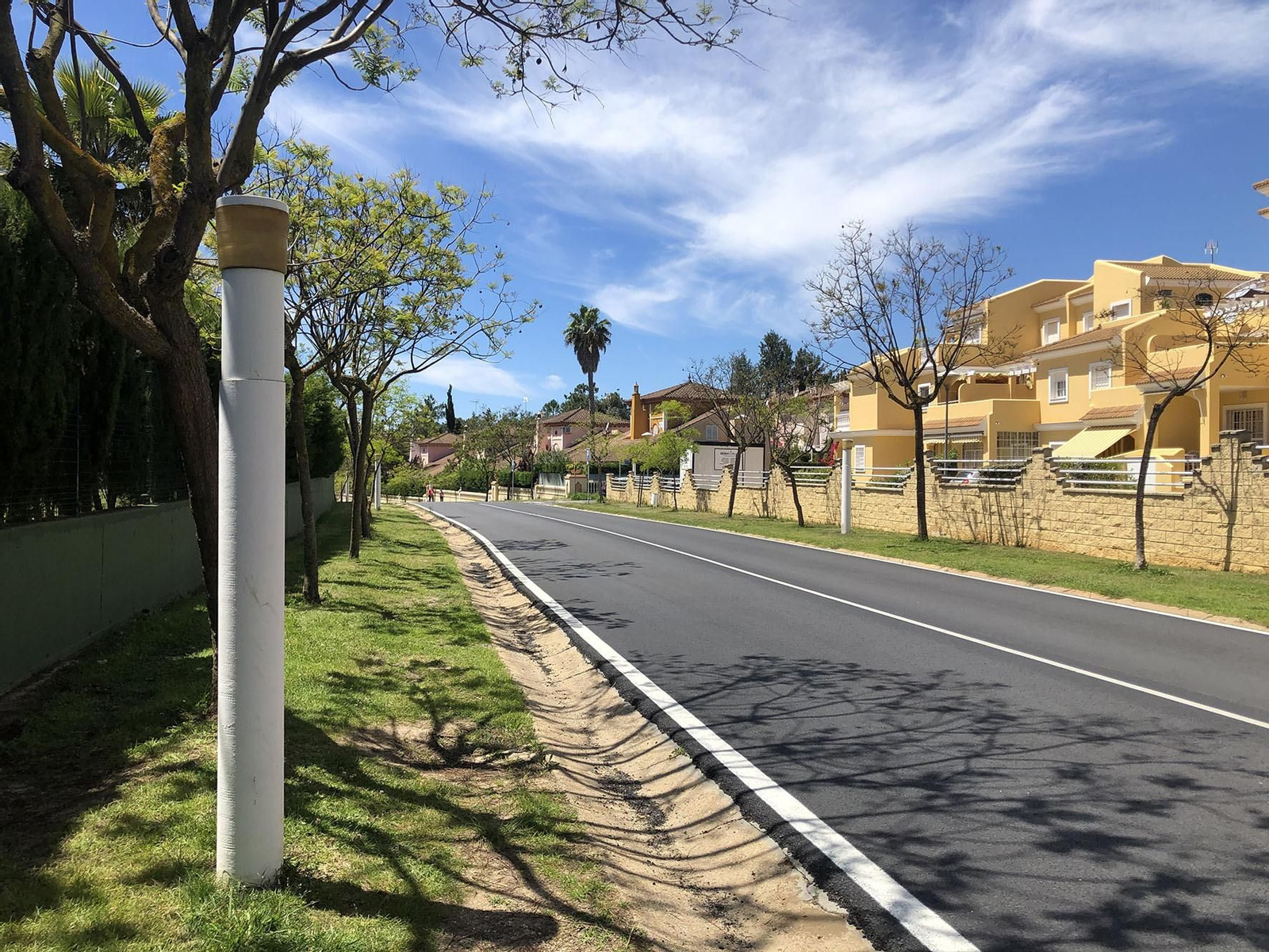 Nuevas farolas de alumbrado público en  Islantilla.