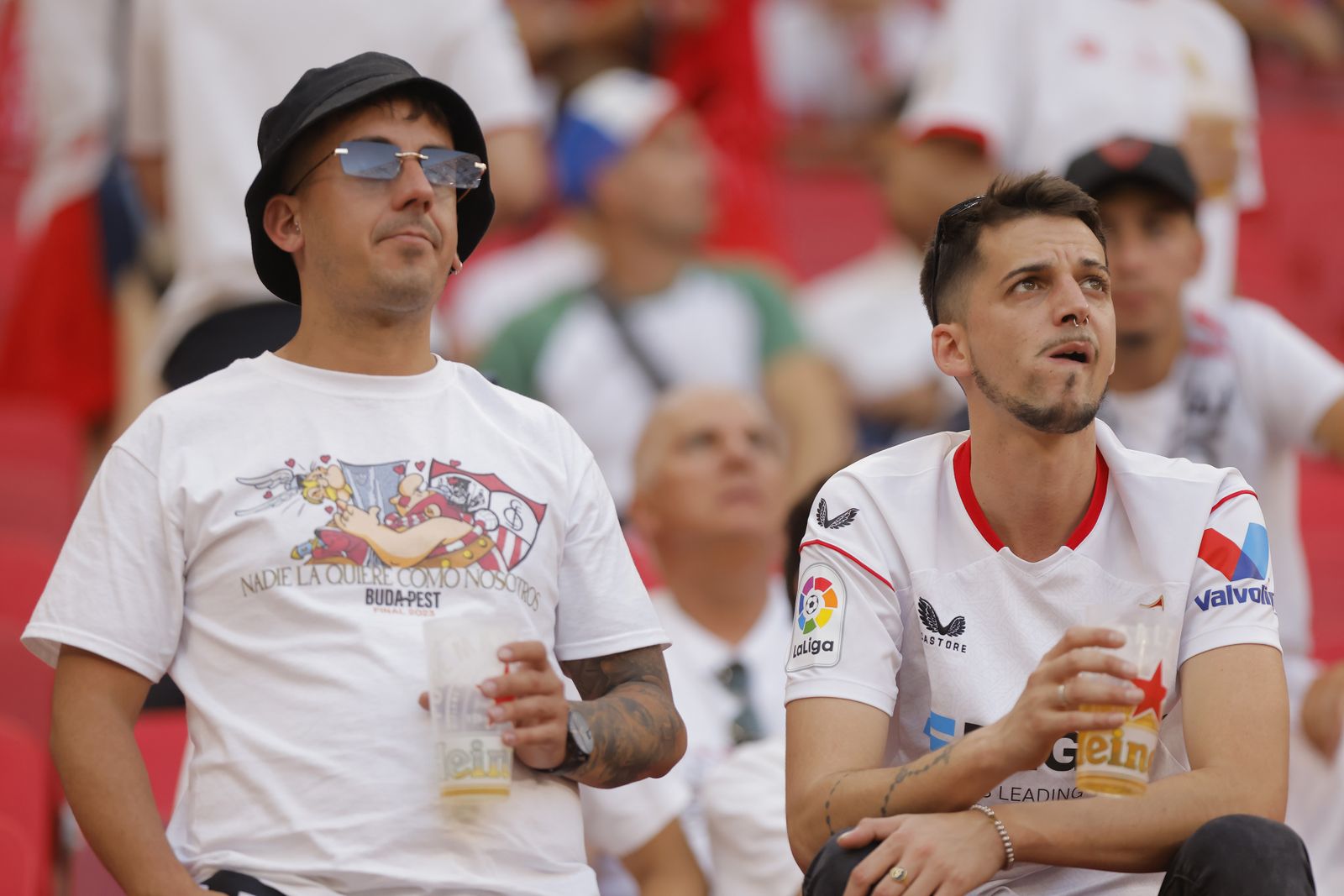 Búscate en las fotos del Sevilla-Roma