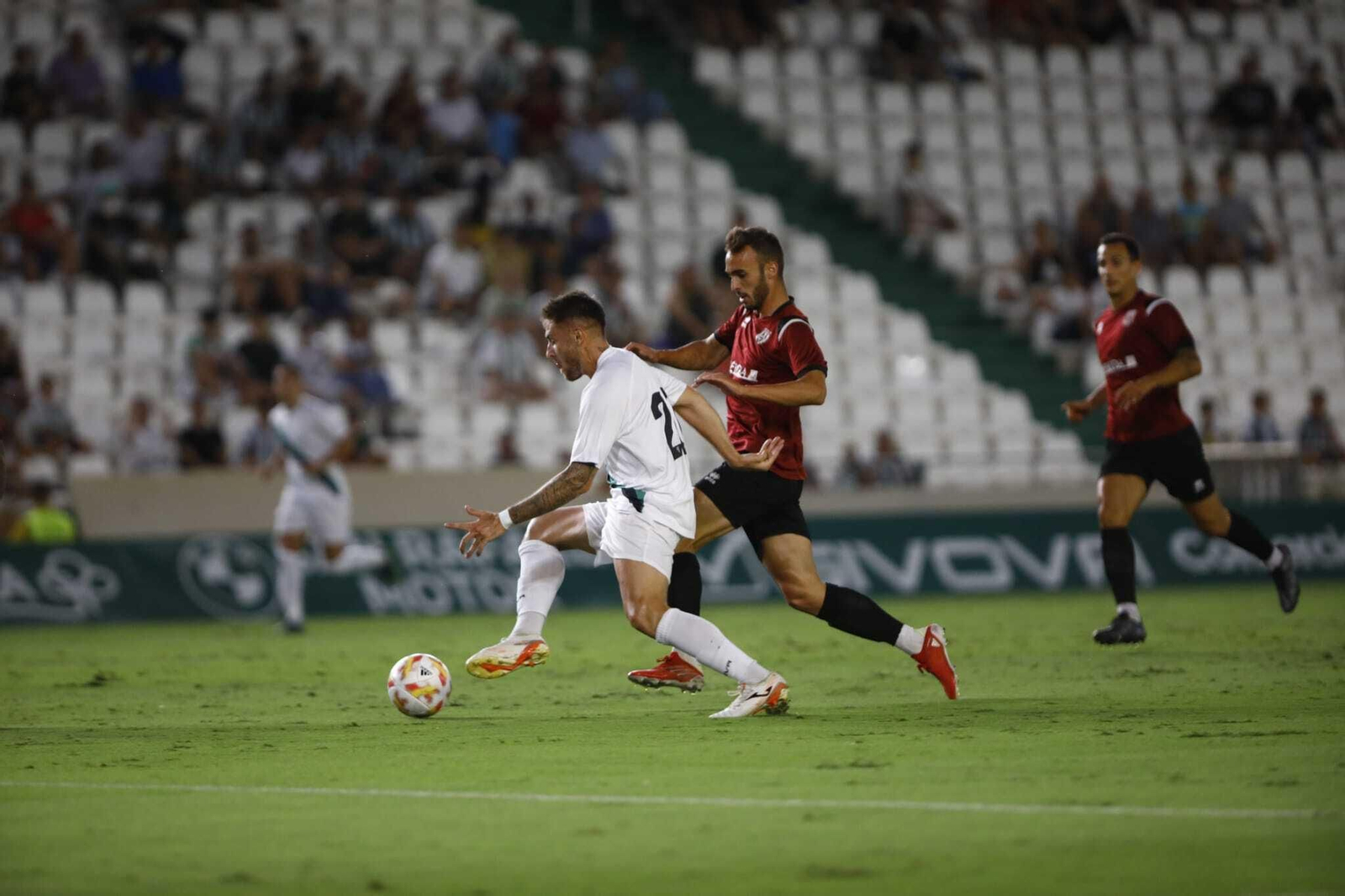 Las imágenes de la victoria del Córdoba CF ante el Mérida