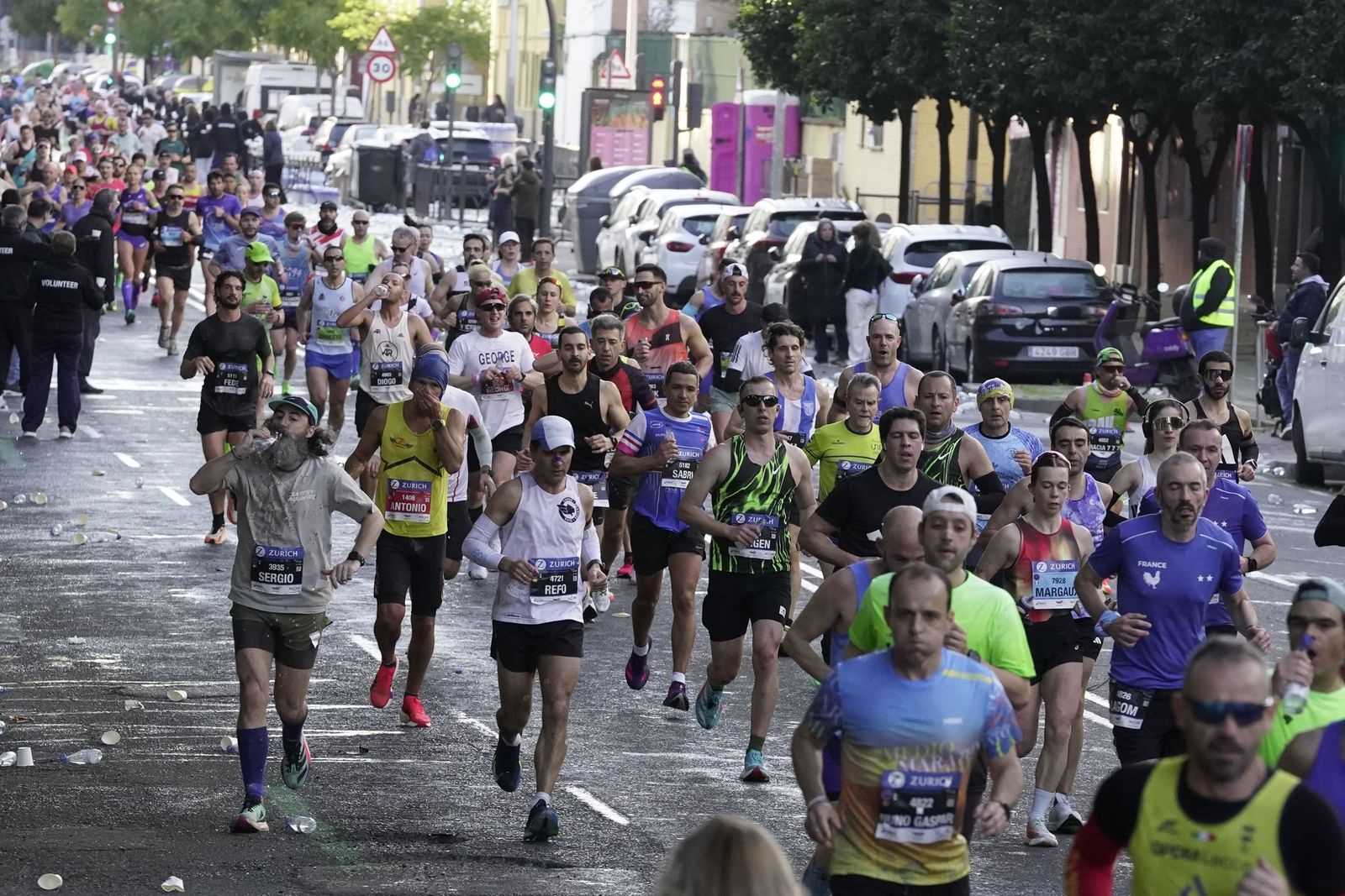 el Zurich Maratón de Sevilla 2026 por Lopez de Gomara, galería 1