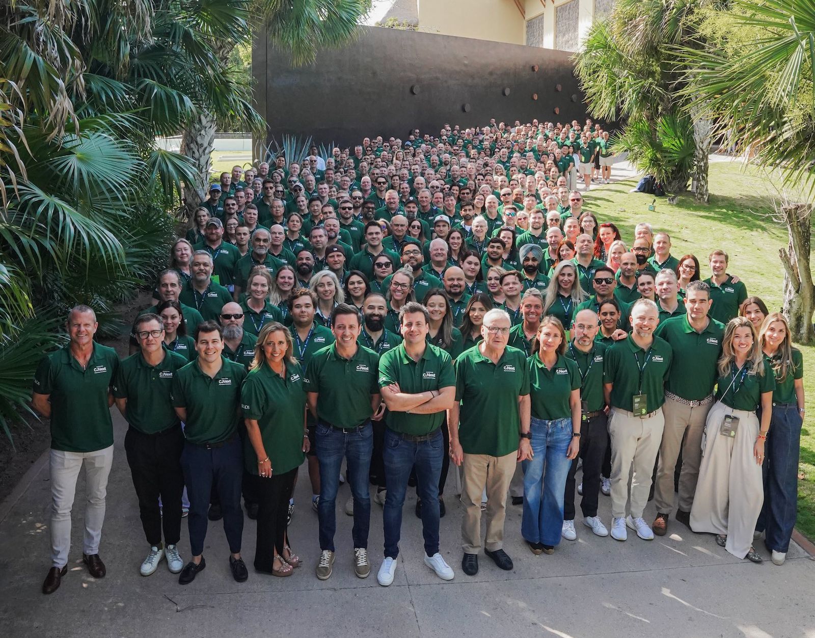 Foto de familia de los asistentes a la 27ª edición de su Convención “CNEXT Fabricators & Installers".