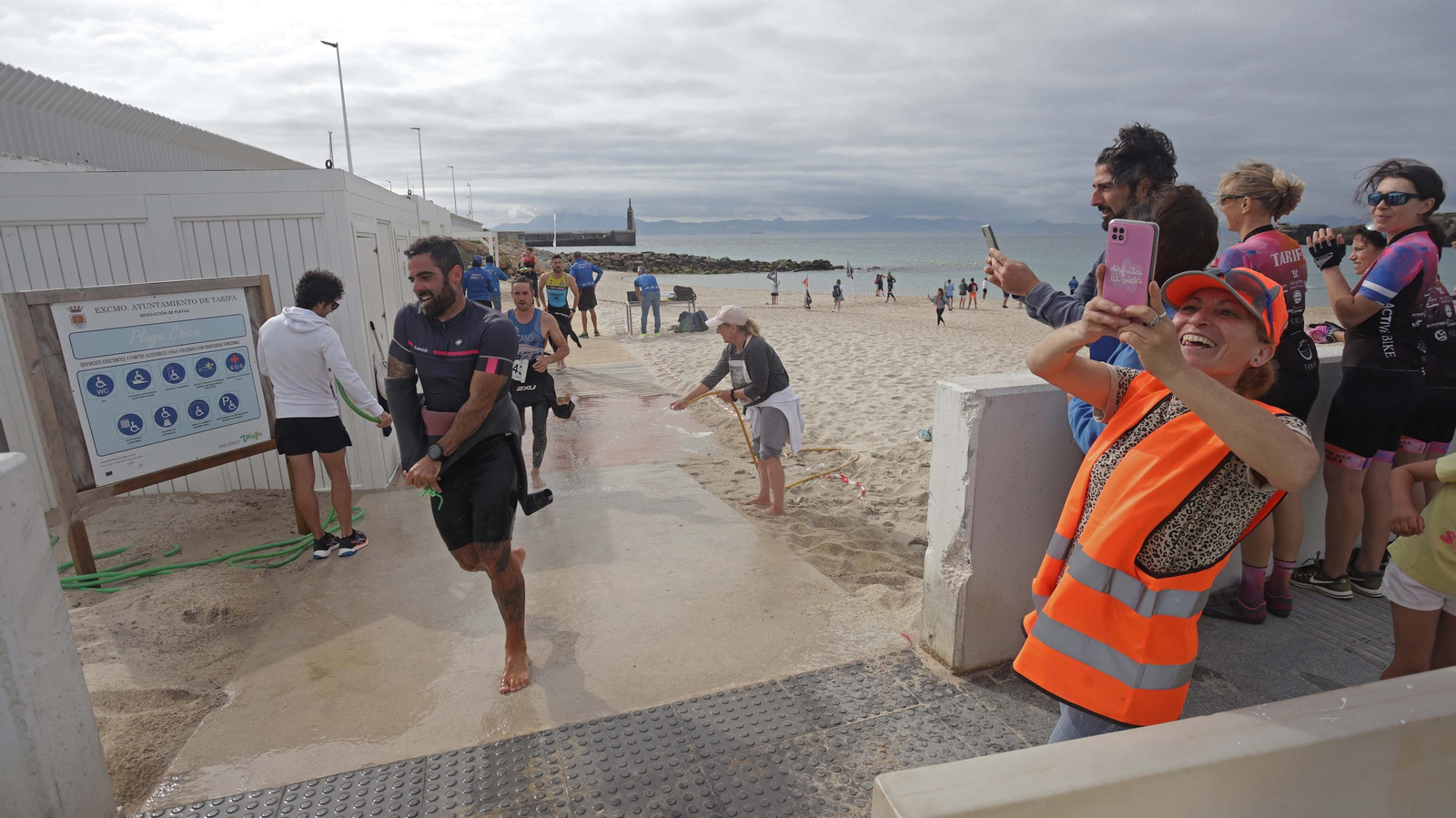 Fotos del I Triatlón Cros del Viento en Tarifa