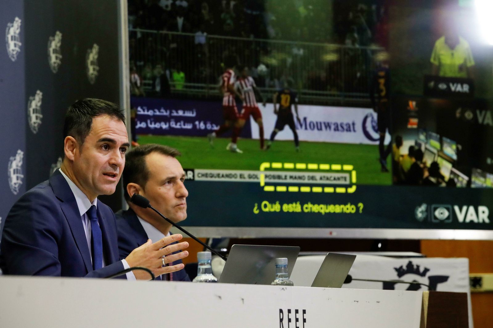 Velasco Carballo, presidente del CTA, comparece junto a Clos Gómez, director del proyecto VAR.