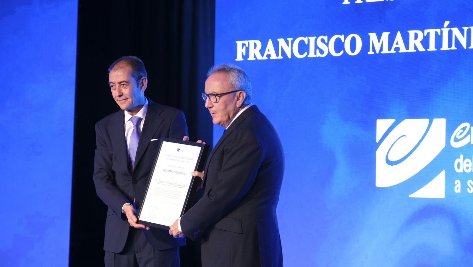 Imágenes del reconocimiento  como Presidente de Honor de la Asociación de Empresarios del Mármol, Francisco Martínez Cosentino