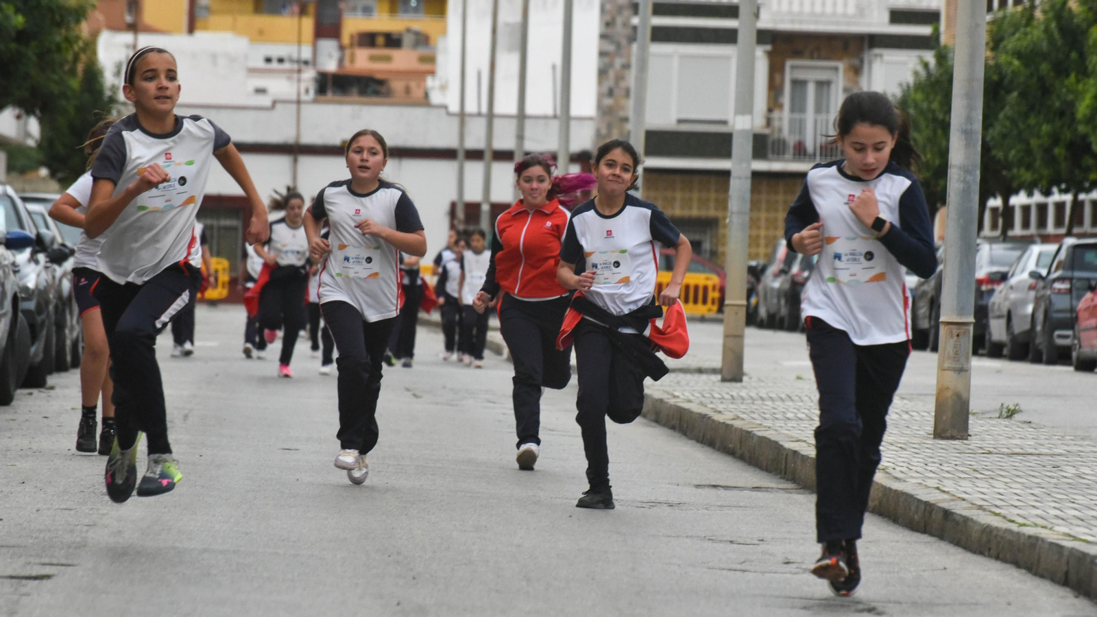 Fotos de la carrera contra la leucemia del Colegio Salesianos de La Línea
