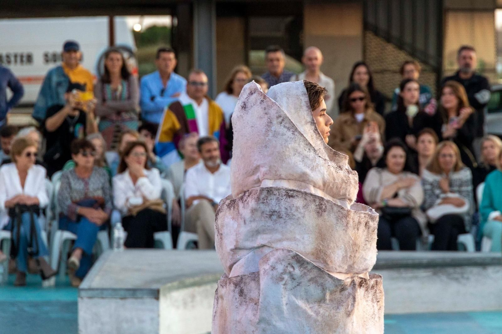 Imágenes  del LUX Fashion Show de la Escuela de Arte de Cádiz