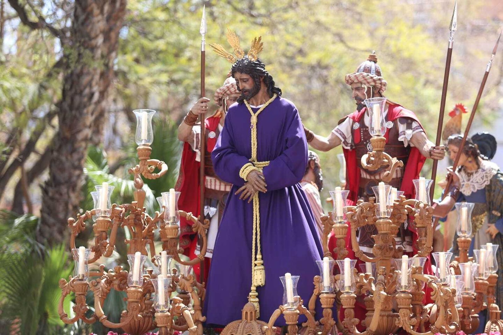 Detalle del conjunto escultórico de Nuestro Padre Jesús de la Soledad, de la cofradía del Dulce Nombre.