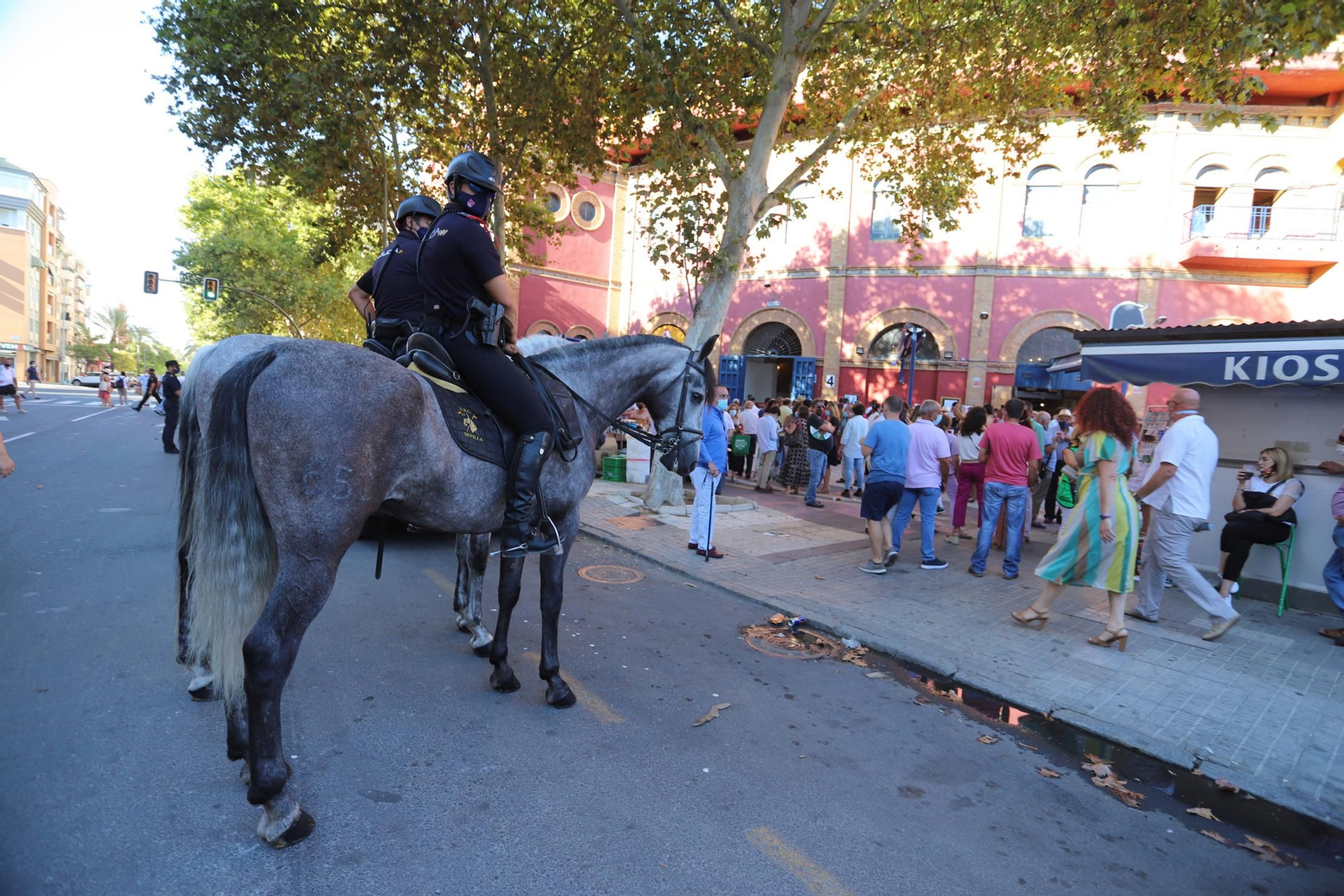 Ambiente taurino del 2 de Agosto en Huelva