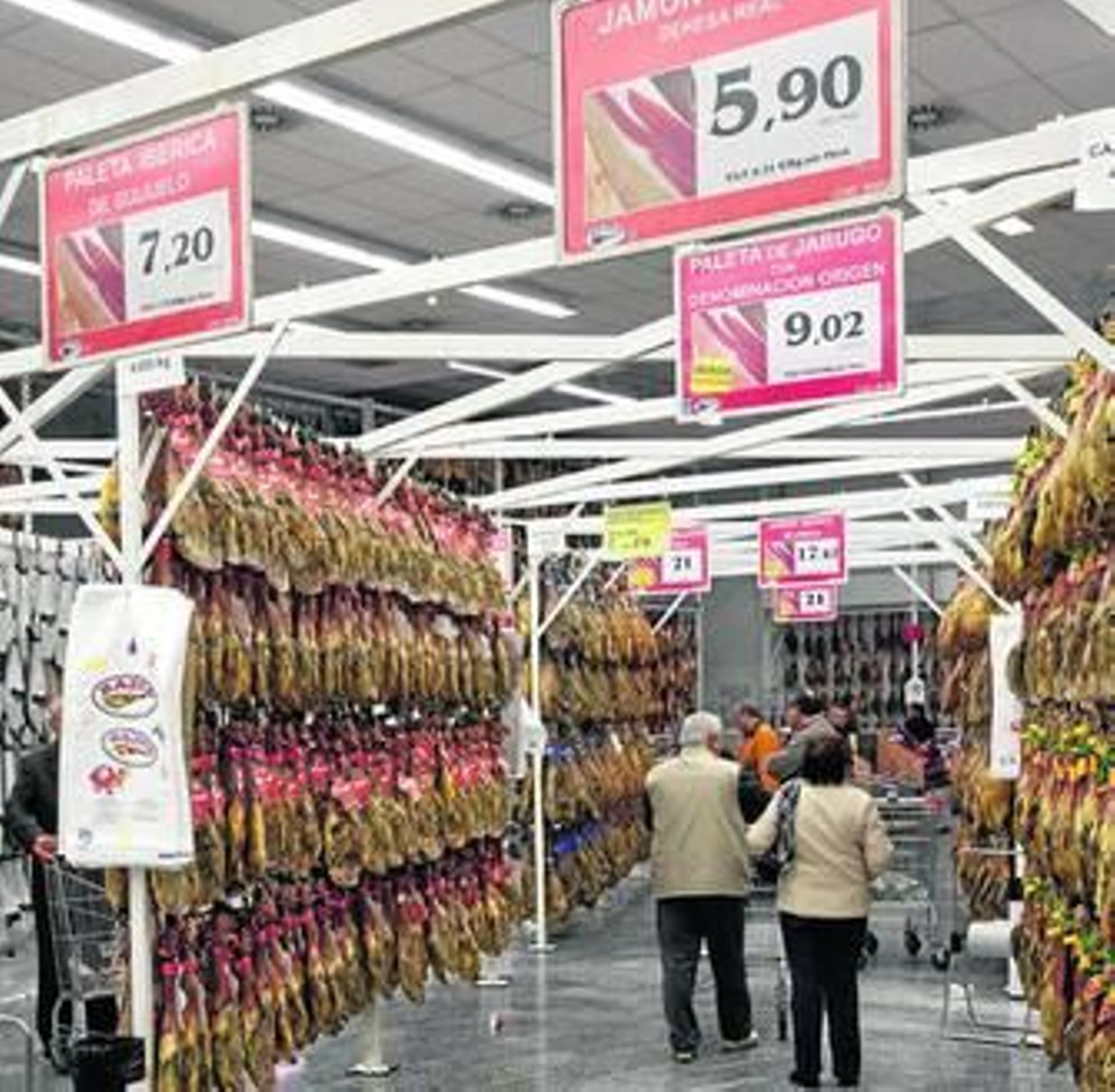 Establecimiento de jamones Badía, empresa que oferta jamones a 60 euros.