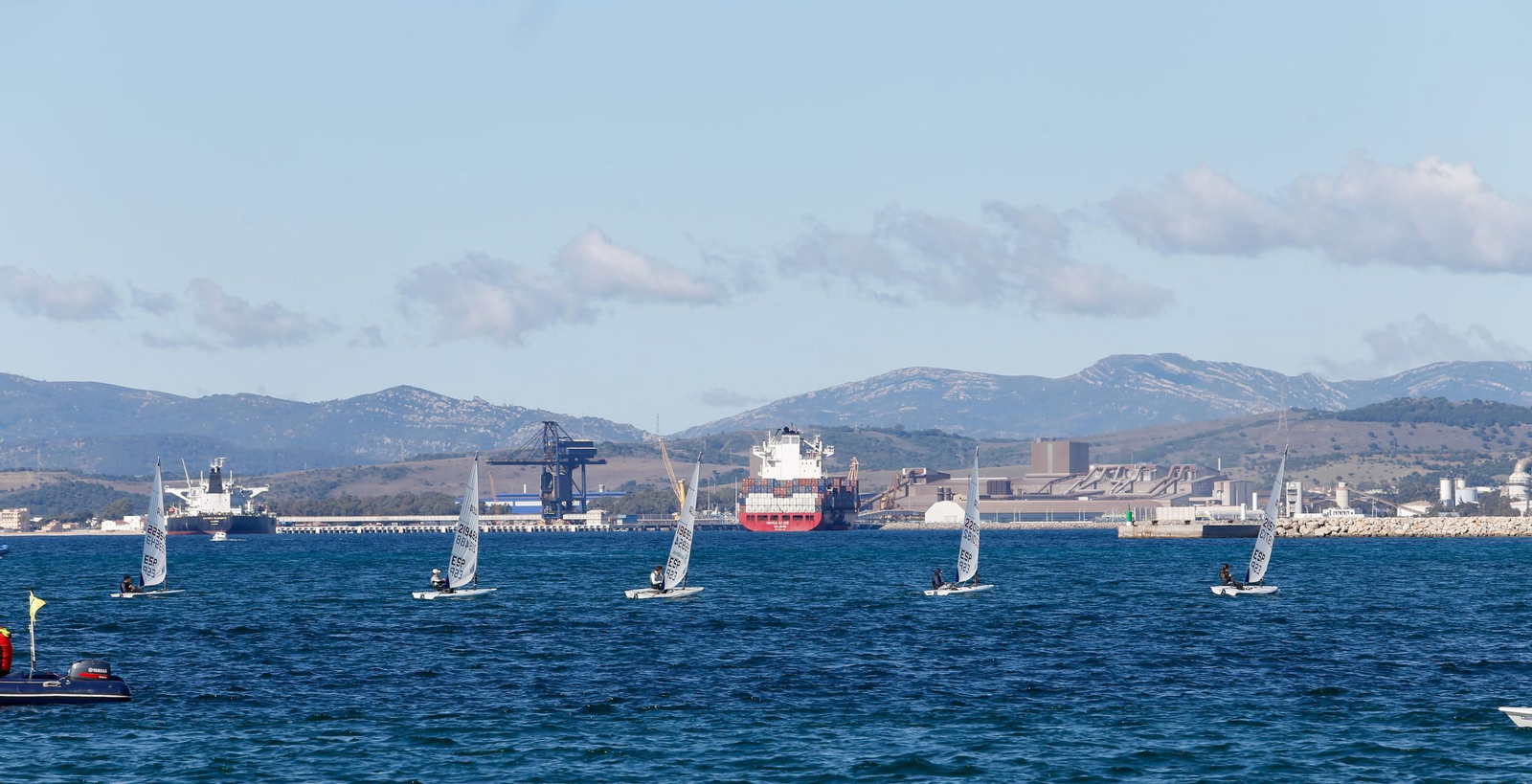 Las fotos de la Copa de Andalucía de vela de ILCA 4 e ILCA 6, en La Línea