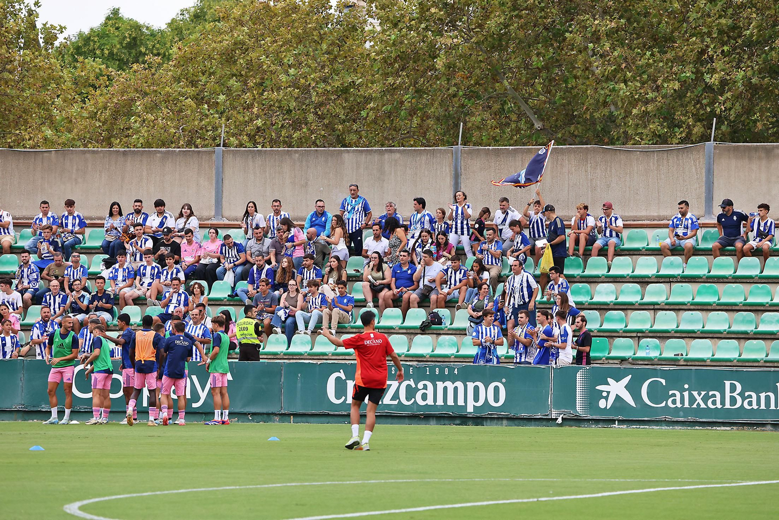 Búscate en las gradas del Betis Deportivo-Recreativo de Huelva