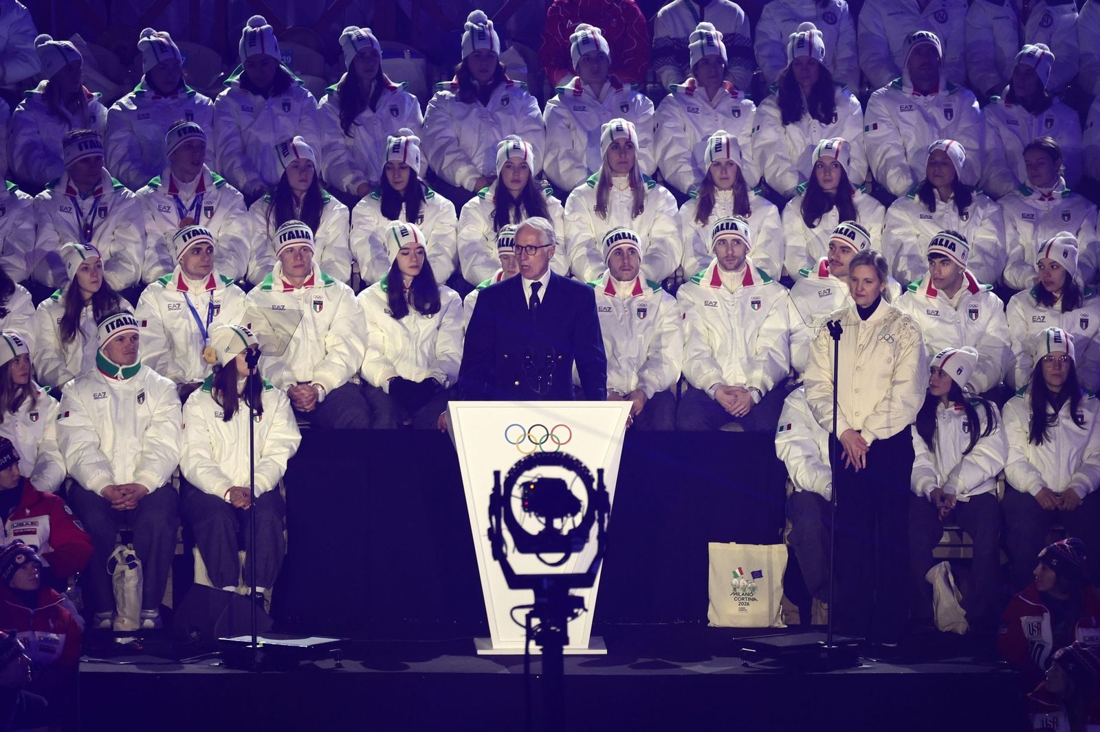 Las mejores fotos de los Juegos Olímpicos de invierno Milán Cortina d'Ampezzo 2026 | Ceremonia de clausura y jornada 17 y última