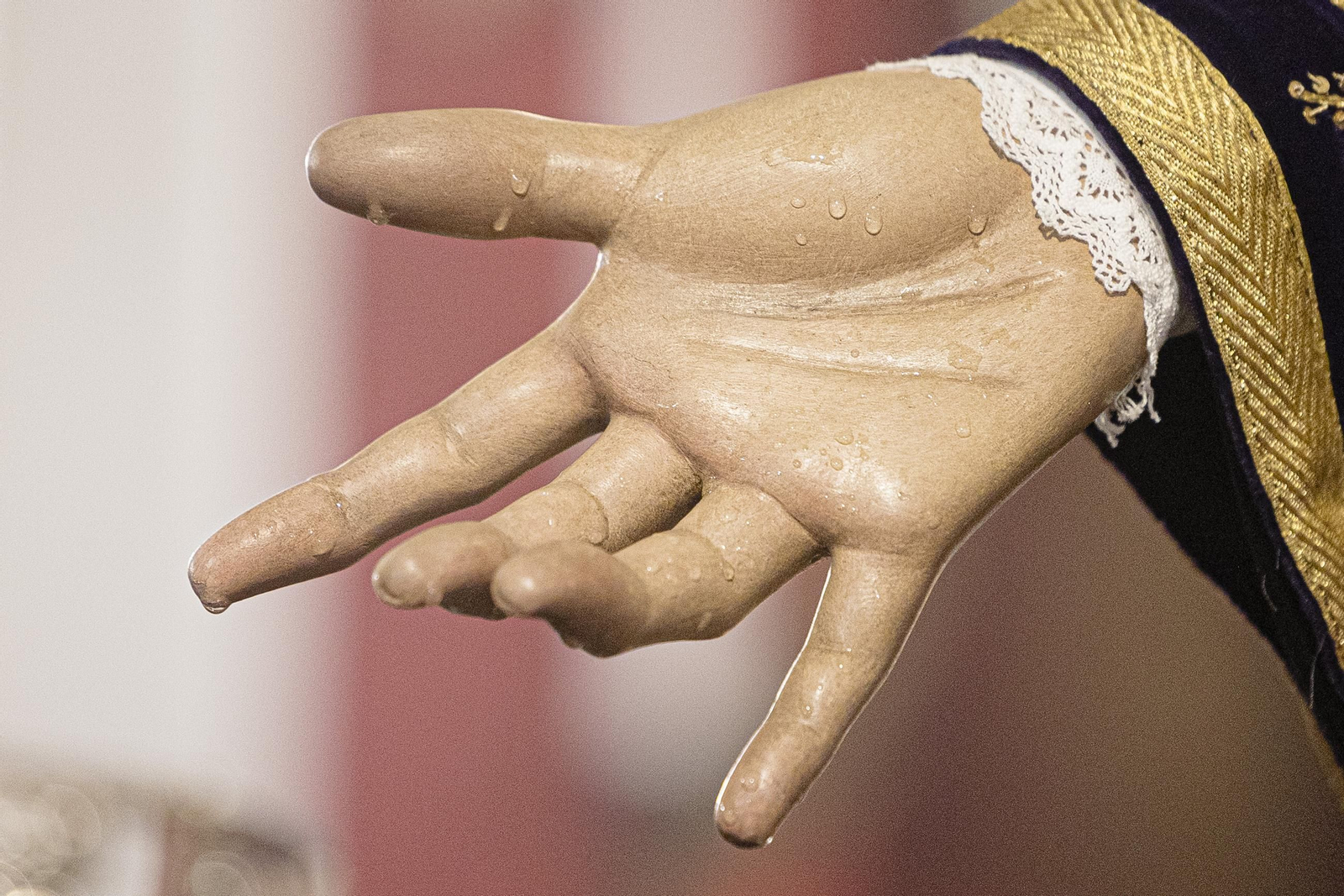 Las imágenes del traslado de la cofradía del Huerto a la iglesia de Santa Catalina