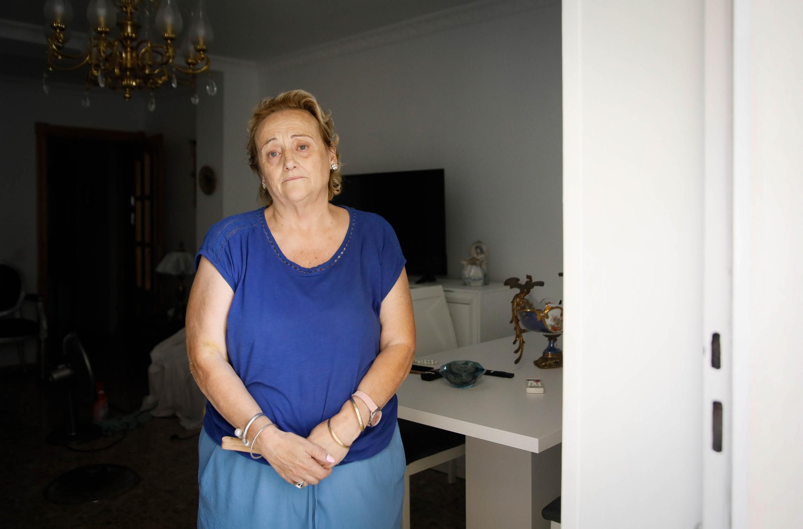 Imágenes de las quejas vecinales ante los cortes de luz en el barrio de pescadería