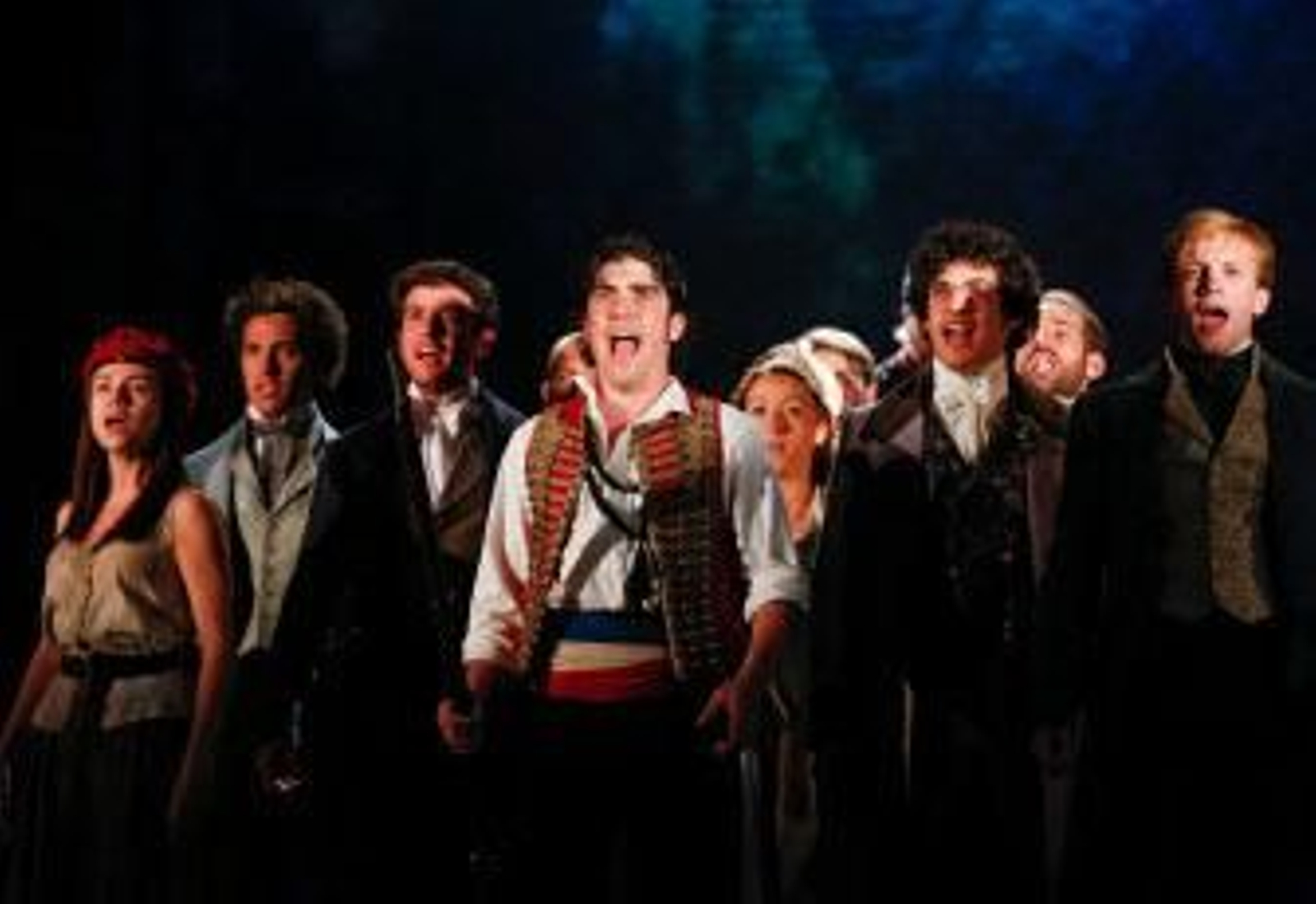 'Los miserables' cierra la temporada de teatro en la capital