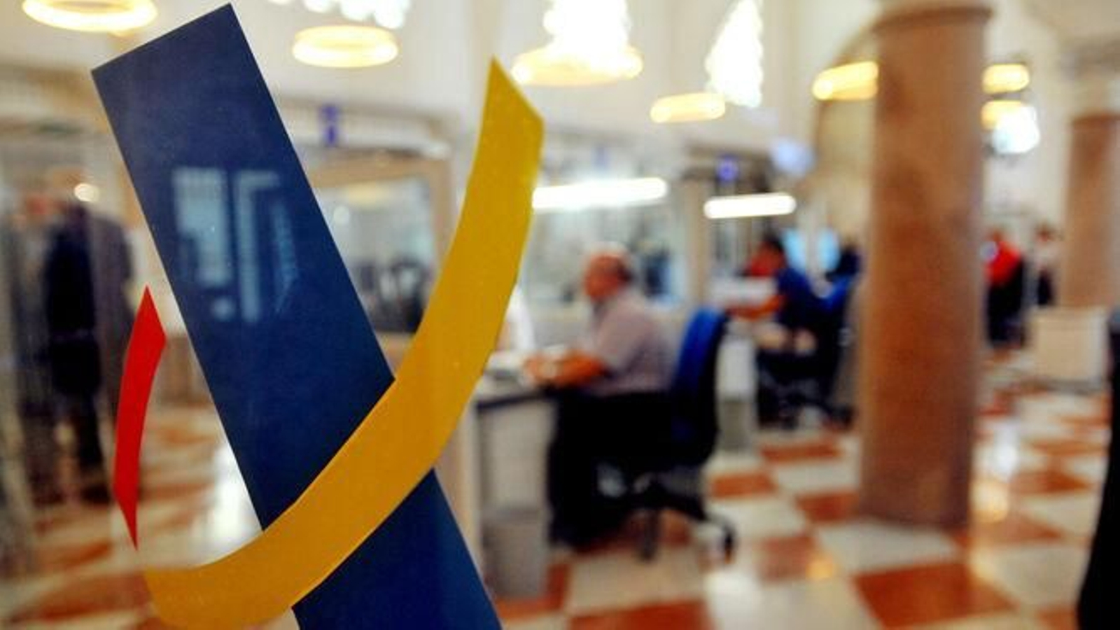 Los herederos o donatarios deberán tramitar la autoliquidación correspondiente, independientemente de si se acogen a reducciones o exenciones. Los herederos o donatarios deberán tramitar la autoliquidación correspondiente, independientemente de si se acogen a reducciones o exenciones.