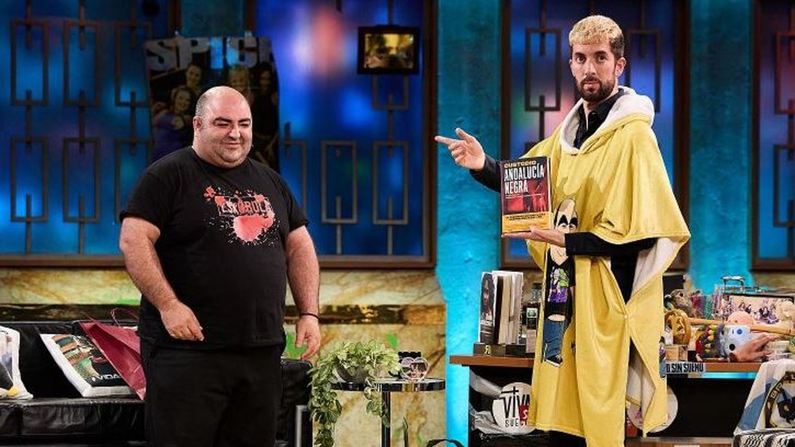 Custodio Pérez, con David Broncano en una de sus visitas a La Revuelta.