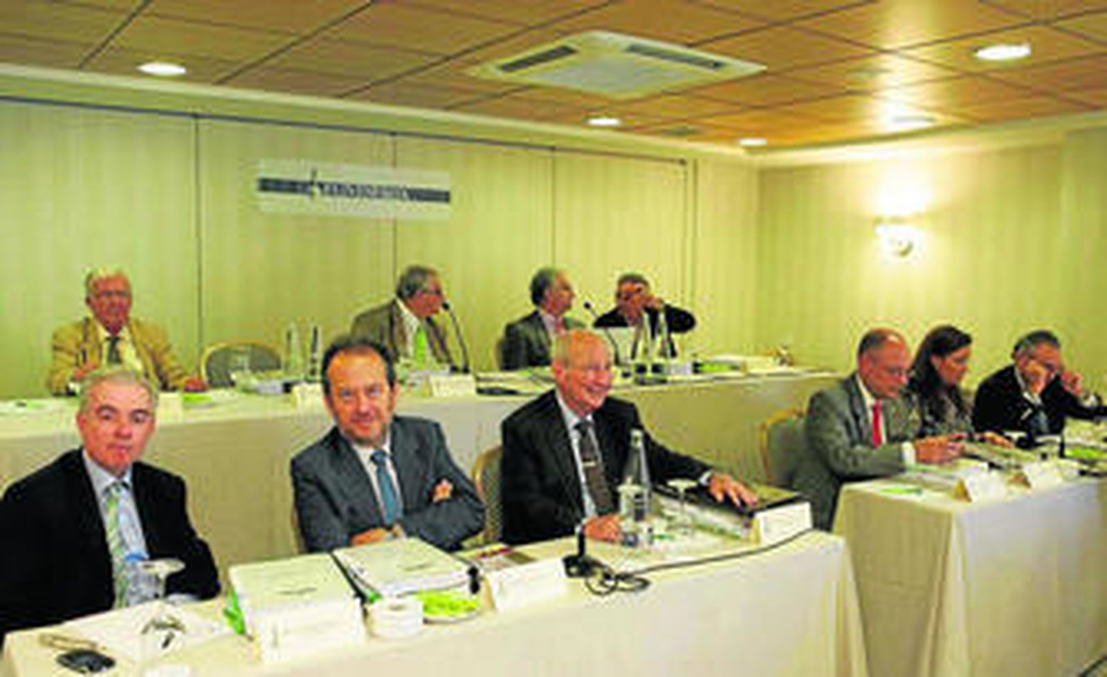 Imagen de archivo de una junta de accionistas de Funespaña celebrada en Almería.