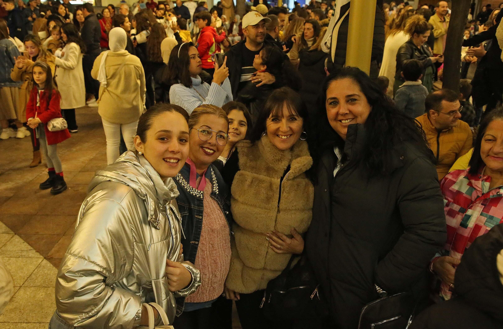 La inauguración del alumbrado navideño de Algeciras, en imágenes