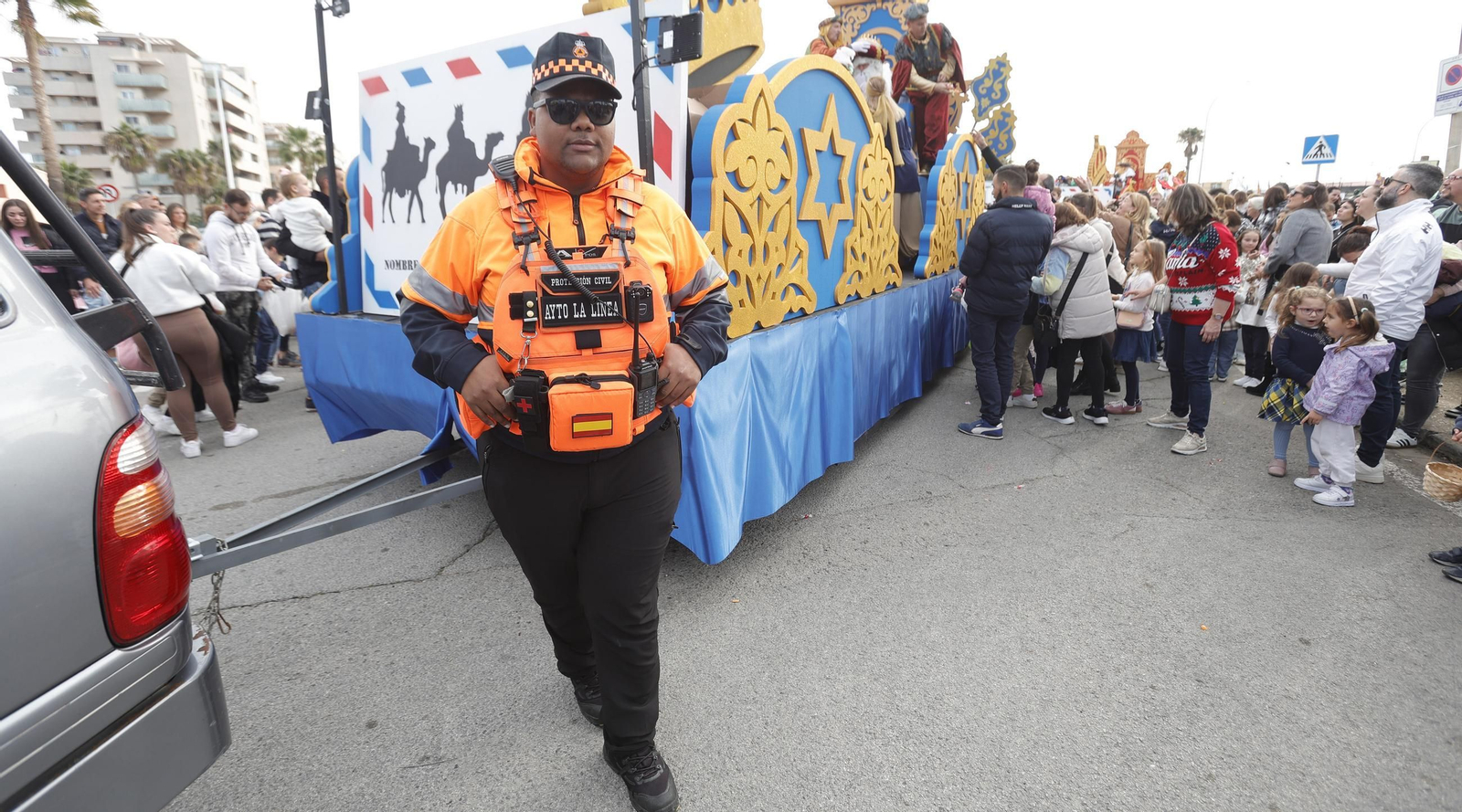 Fotos de la cabalgata de Reyes Magos 2025 en La Línea