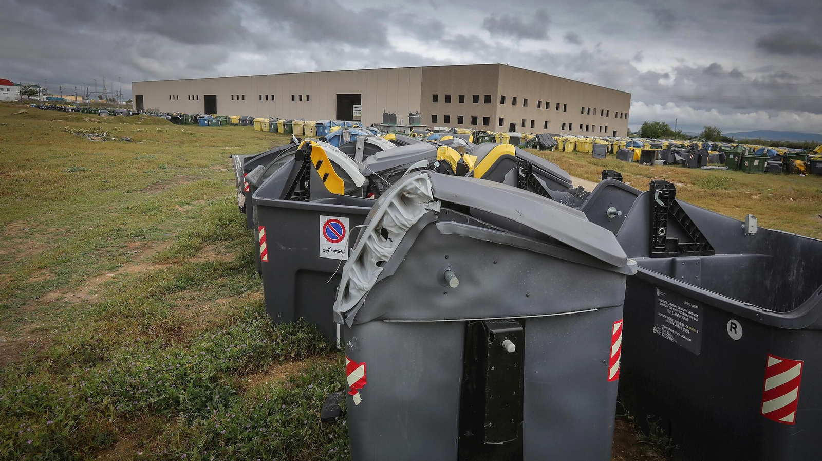Parcela que se le cedió a Zahav en la Ciudad del Transporte; hoy día se utiliza de cementerio de contenedores de basura.