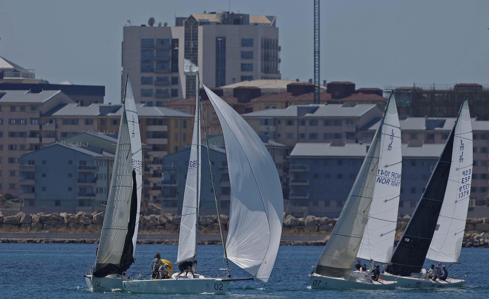 Fotos de la jornada del domingo del Campeonato Andaluz de vela categoría J80 en La Línea
