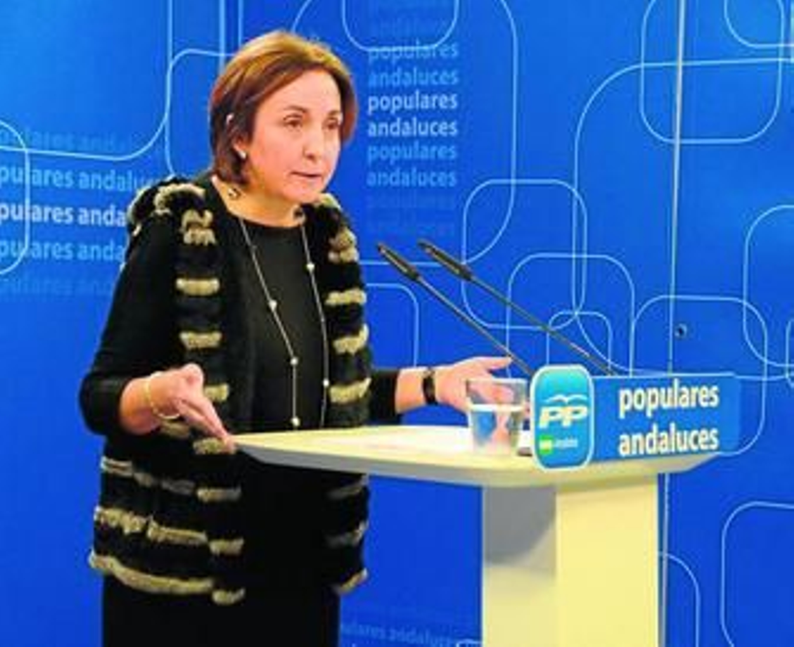 Ana María Corredera ayer en rueda de prensa en la sede regional del PP andaluz.