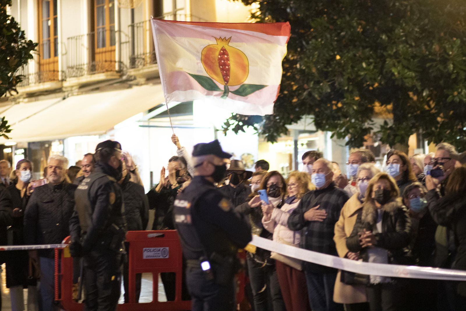 Fotos: el homenaje del quinto centenario del traslado de los restos de los Reyes Católicos