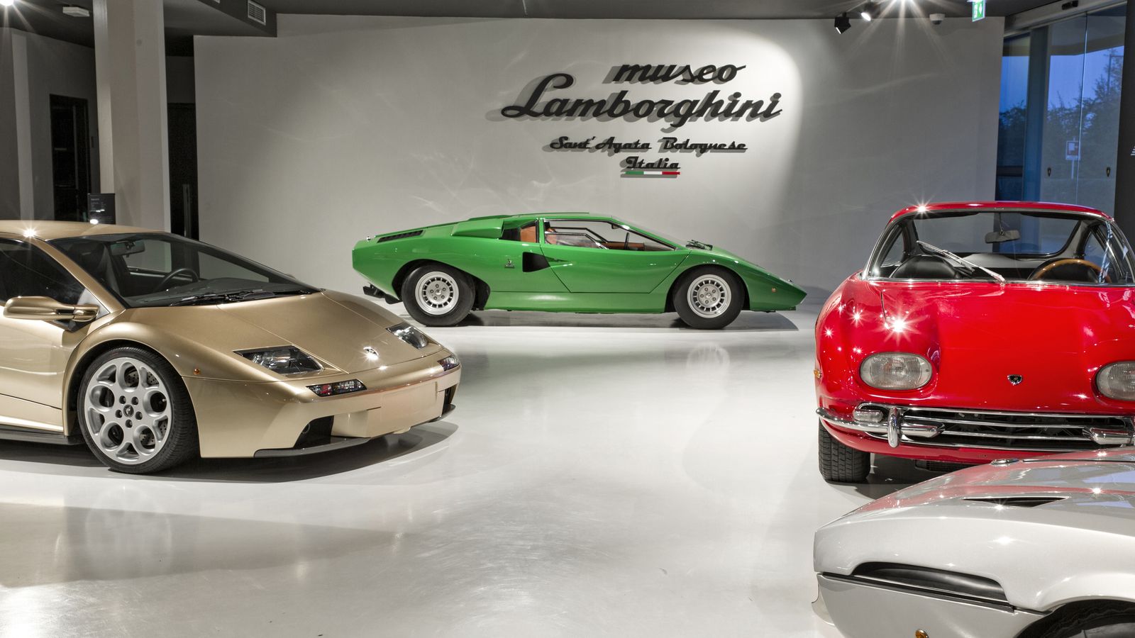 En el museo Lamborghini, el Countach es el rey. Se produjo hasta finales de los años 80.
