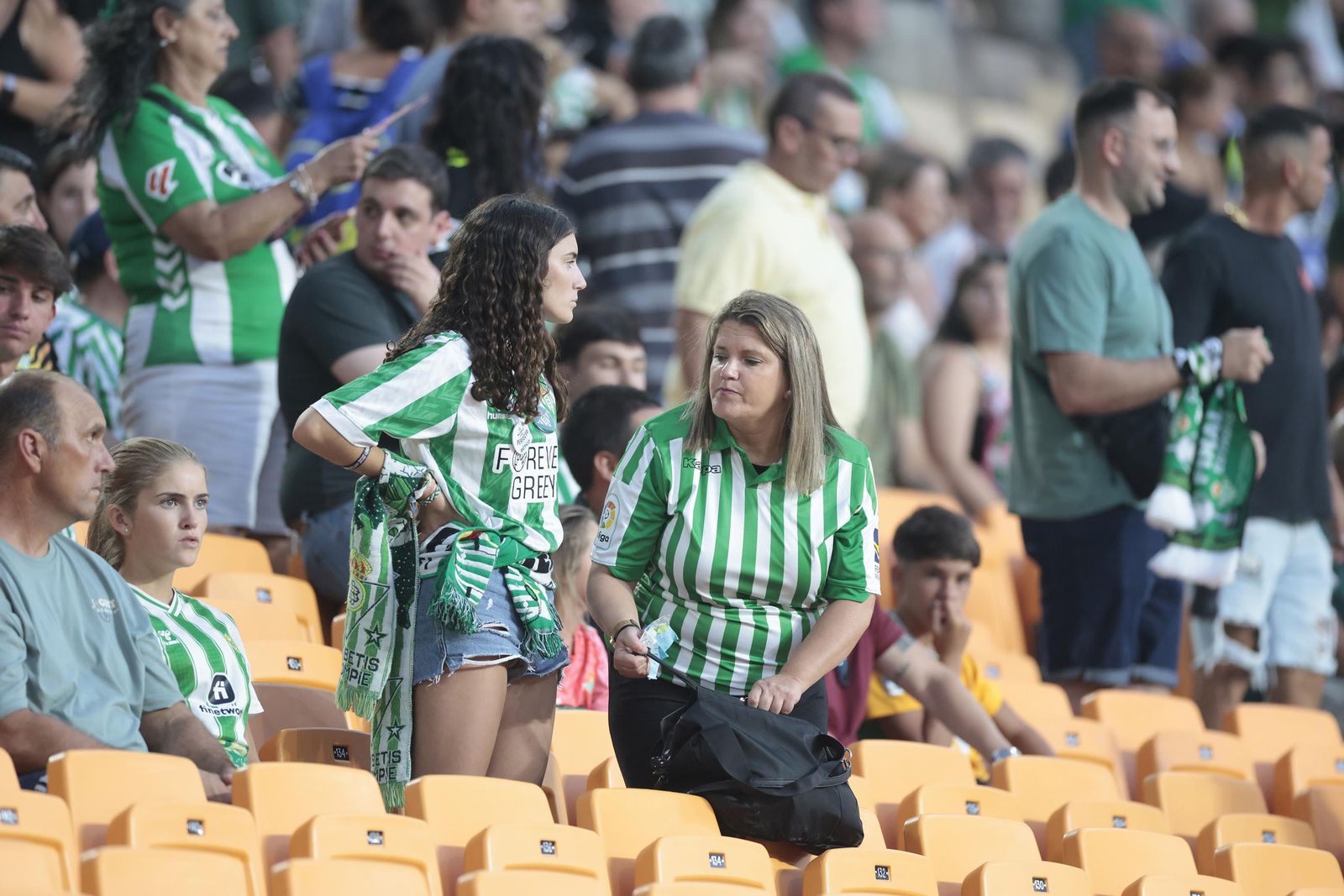 Búscate en las fotos del Betis - Alavés