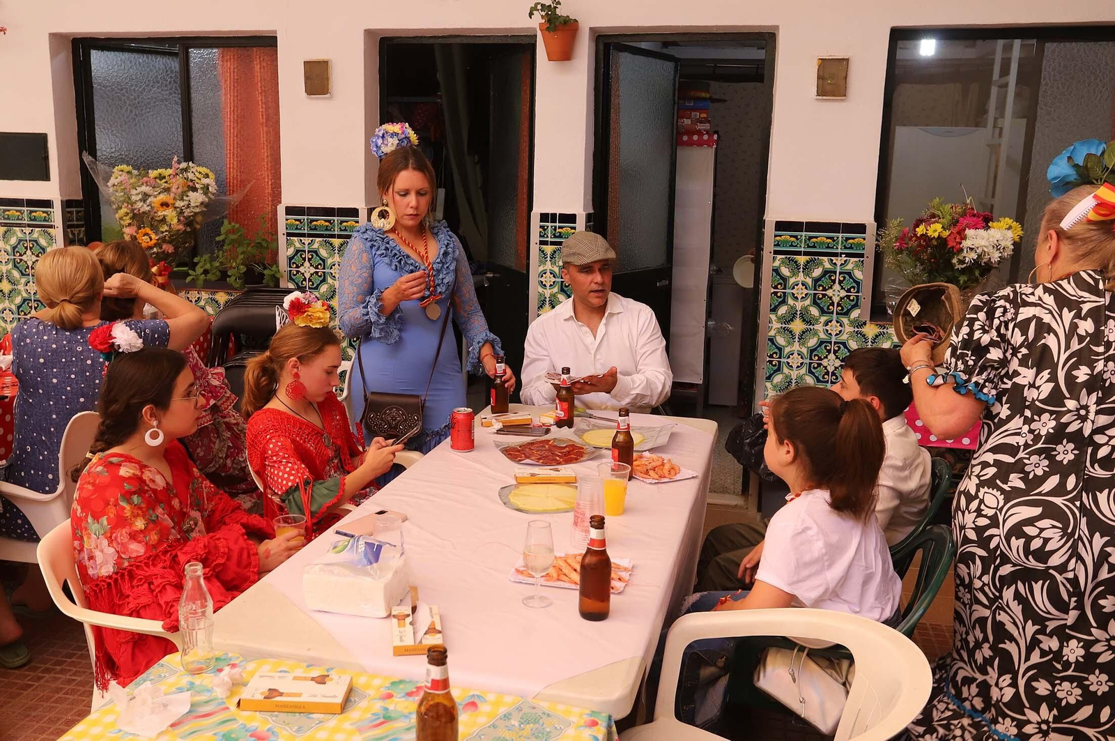 Imágenes del ambiente El Rocío y en Casas de Hermandades
