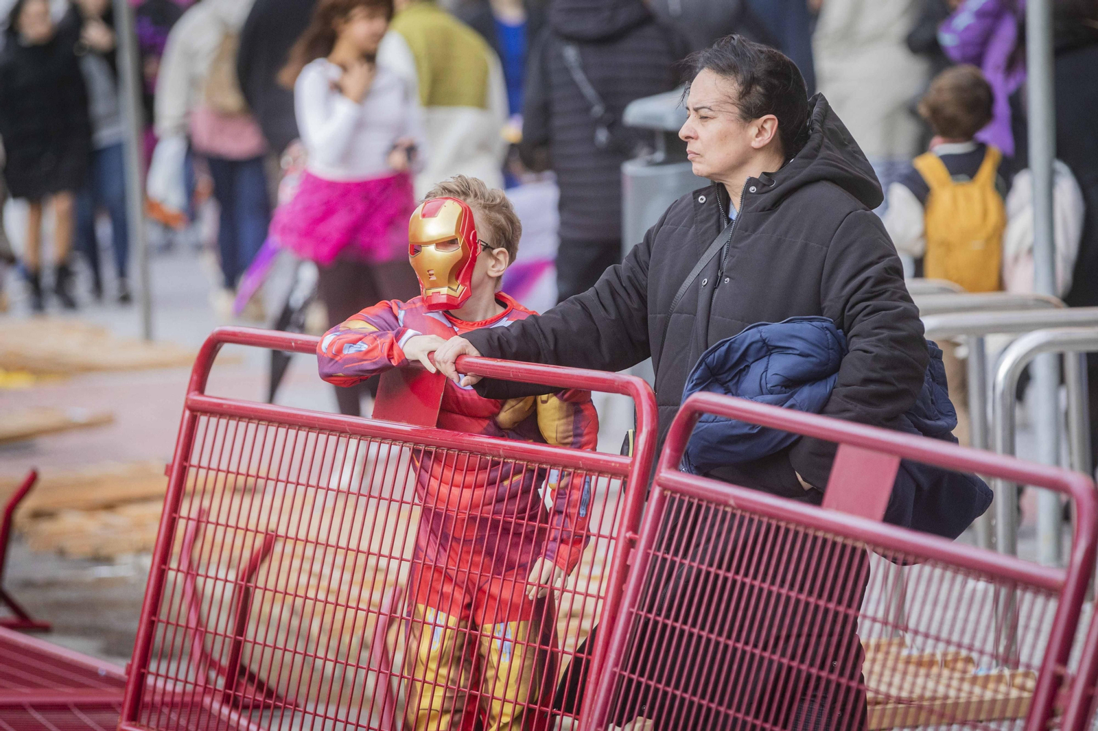 La Cabalgata Magna del Carnaval de Cádiz 2024, en imágenes